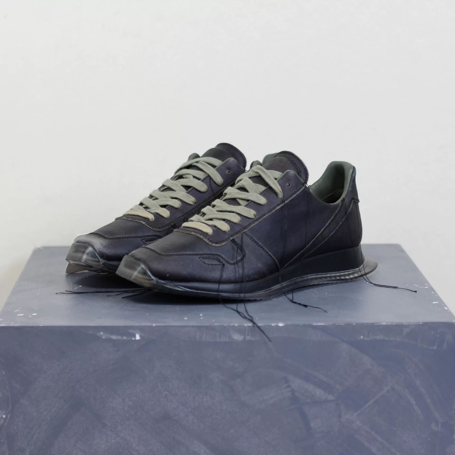 Rick Owens Rick Owens Fringe Low-Top Running Shoes Size US 6 / EU 39 - 1 Thumbnail
