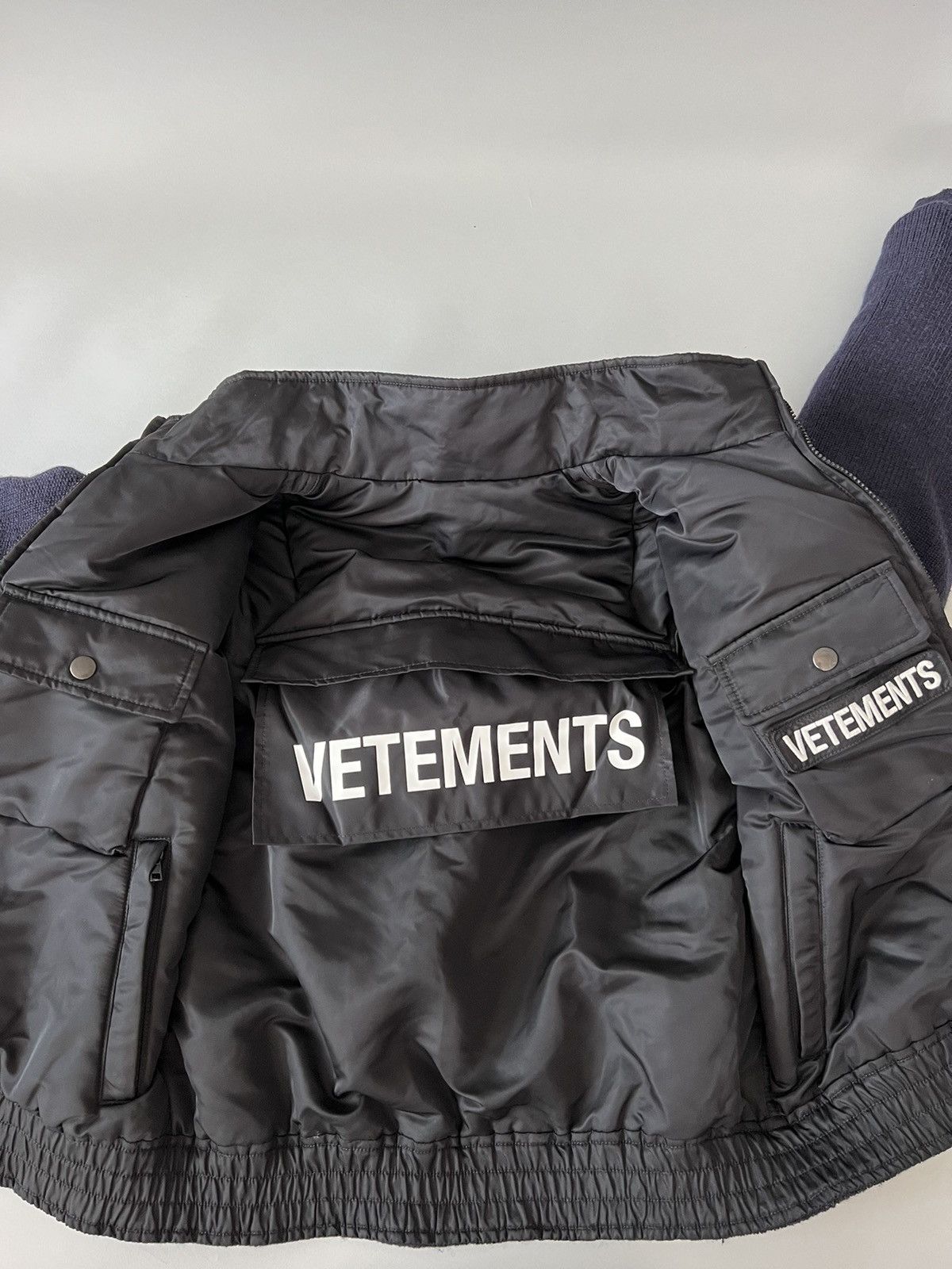 Vetements Vetements Police Reversible Knit Bomber Jacket Size US M / EU 48-50 / 2 - 6 Thumbnail