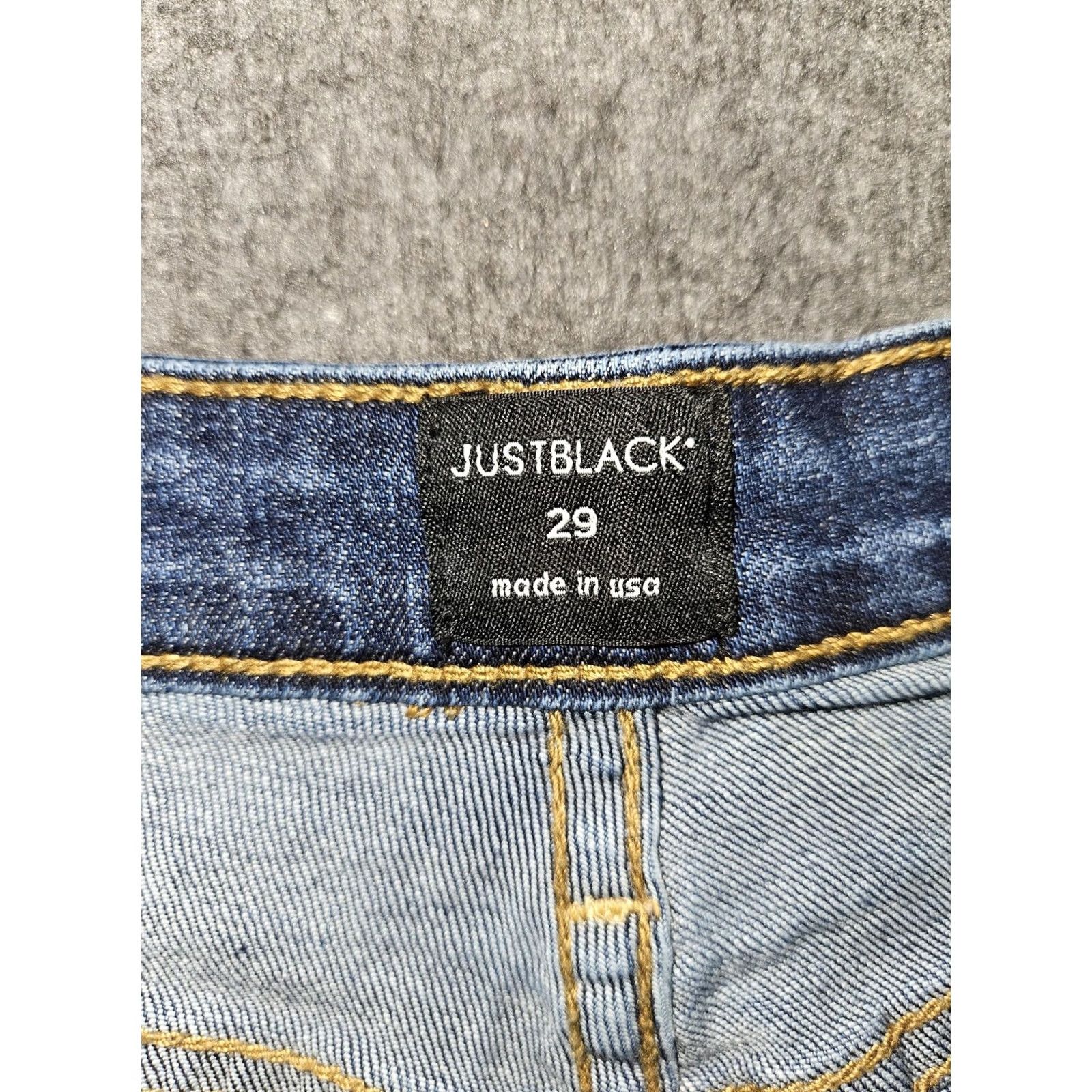 Denime JUST BLACK Shorts Womens 29 Blue Denim Distressed Cut-Off Raw Hem Made USA Denim Shorts Womens 29 Blue Stretch Pocket 5-Pocket Casual Summer Size 29" - 2 Thumbnail