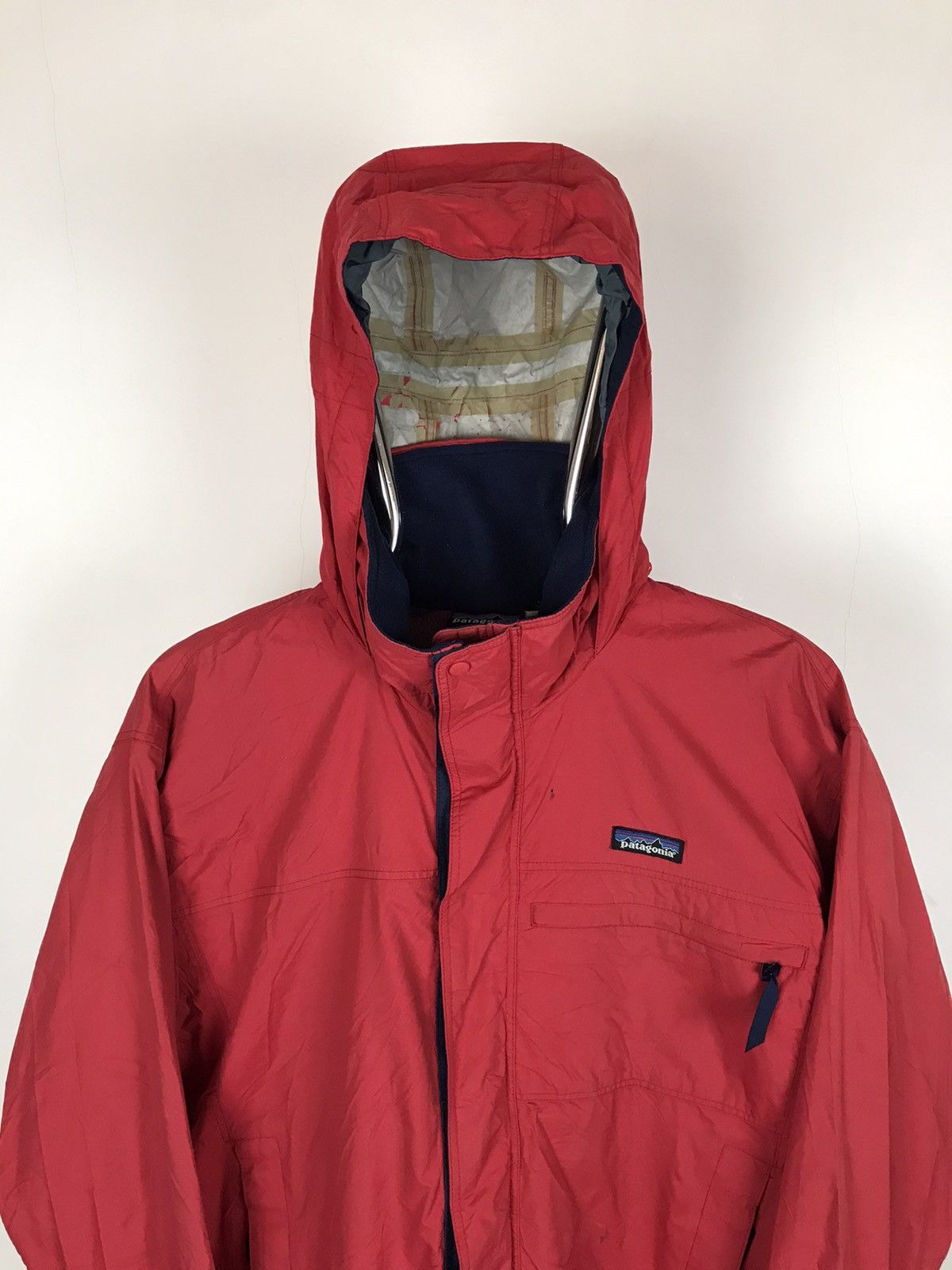 Patagonia Men’s S/46,Patagonia Waterproof,Windbreaker Hooded Jacket Size US S / EU 44-46 / 1 - 4 Thumbnail