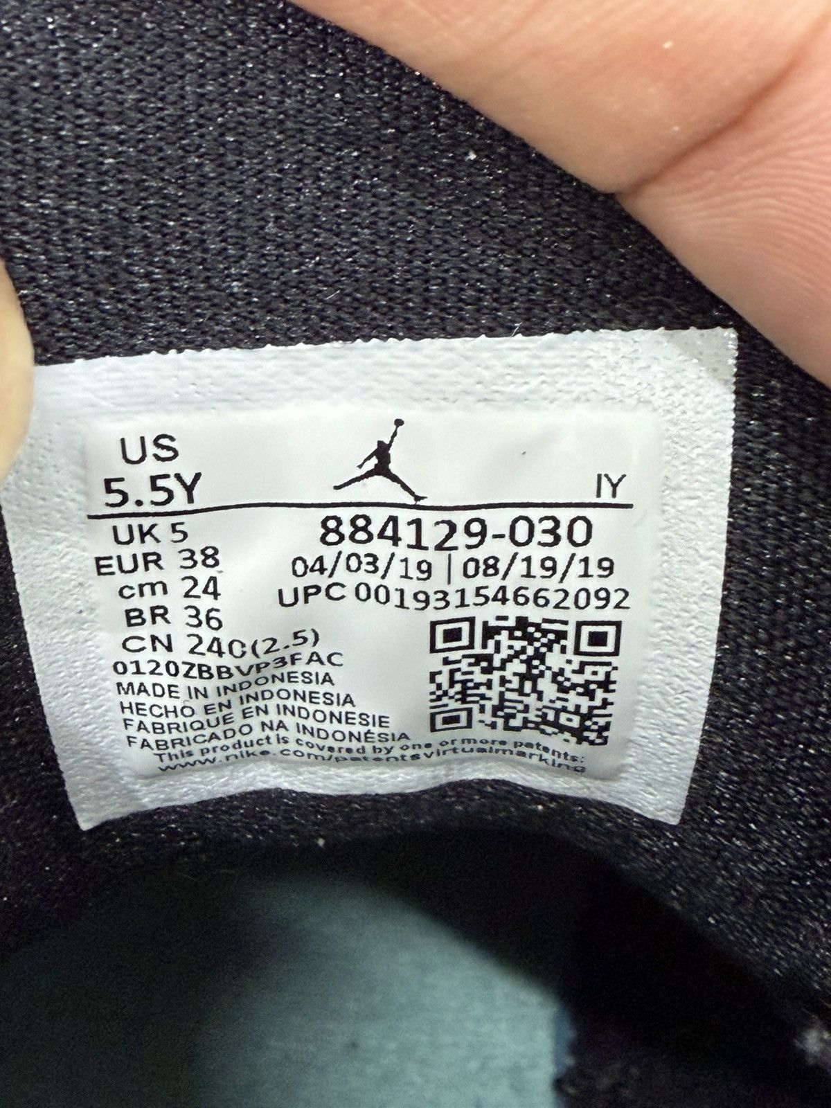 Jordan Brand Air Jordan 13 Black Island Green Size 5.5Y (2019) Size US 5.5 / EU 38 - 10 Thumbnail