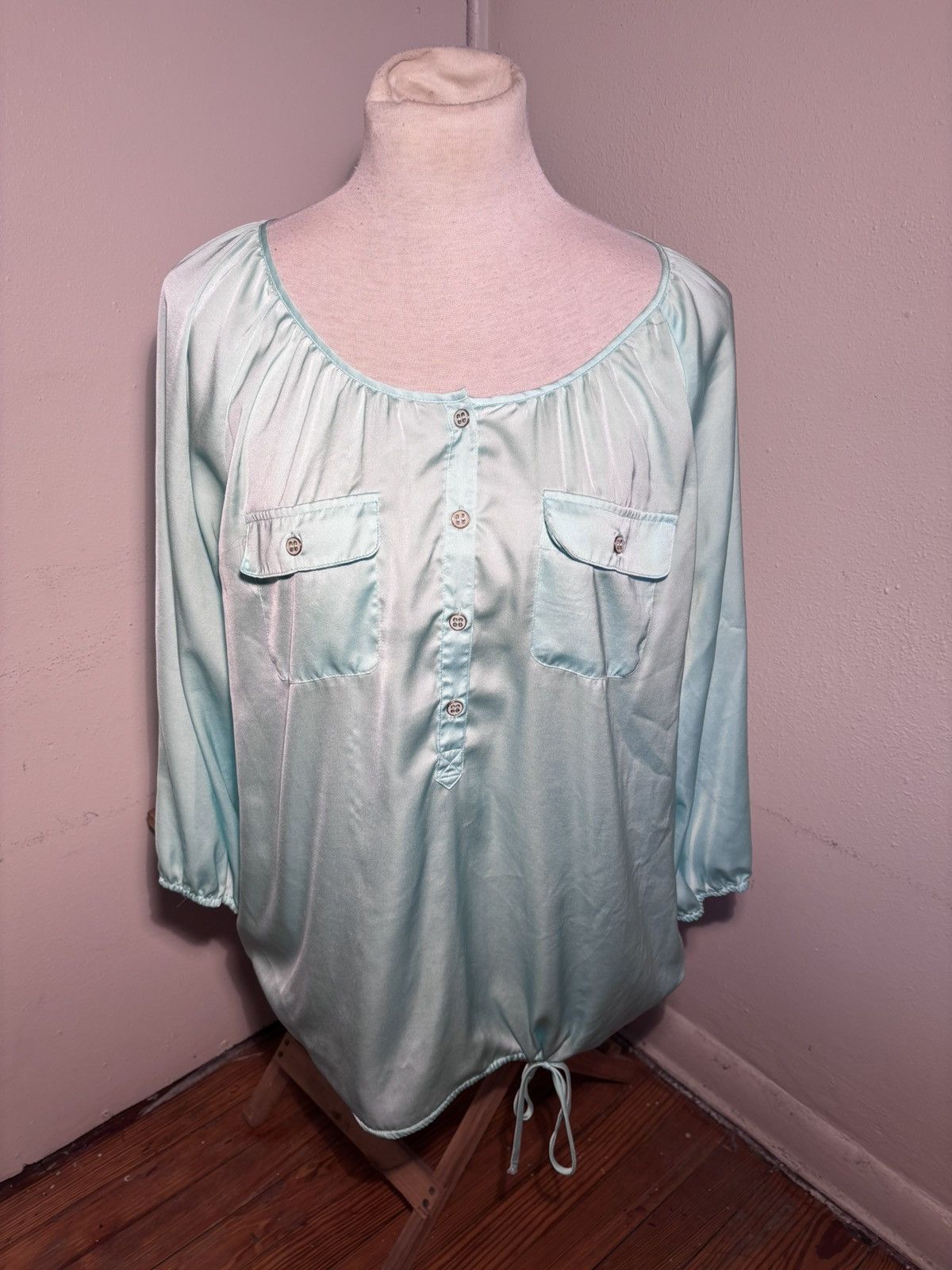 Other New York & Company Satin Blouse Size XL / US 12-14 / IT 48-50 - 1 Thumbnail