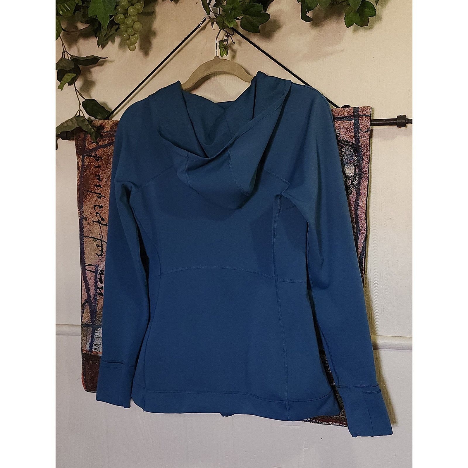 Lululemon Lululemon Asymmetrical Zip Jacket cobalt blue size 8 Size M / US 6-8 / IT 42-44 - 2 Thumbnail