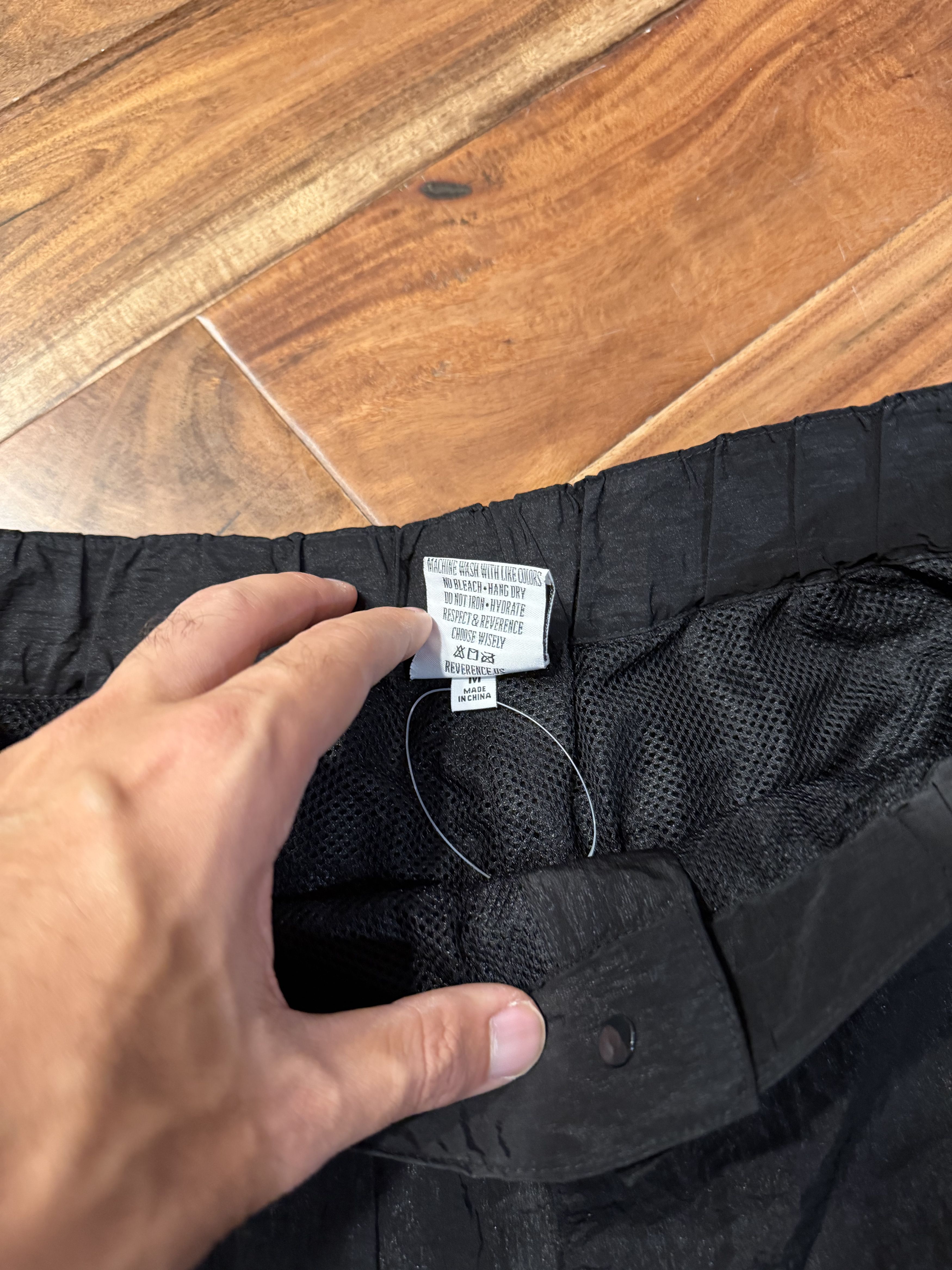 Other Wrinkle Nylon Convertible Cargo Pants - Black Size US 33 - 3 Thumbnail