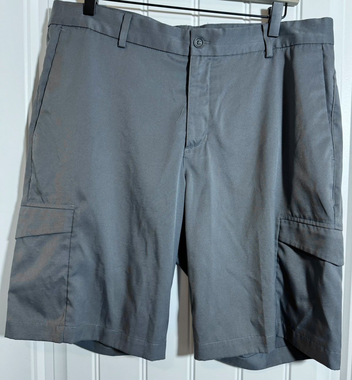 Nike EUC Nike Golf Short in Grey Size US 34 / EU 50 - 1 Thumbnail