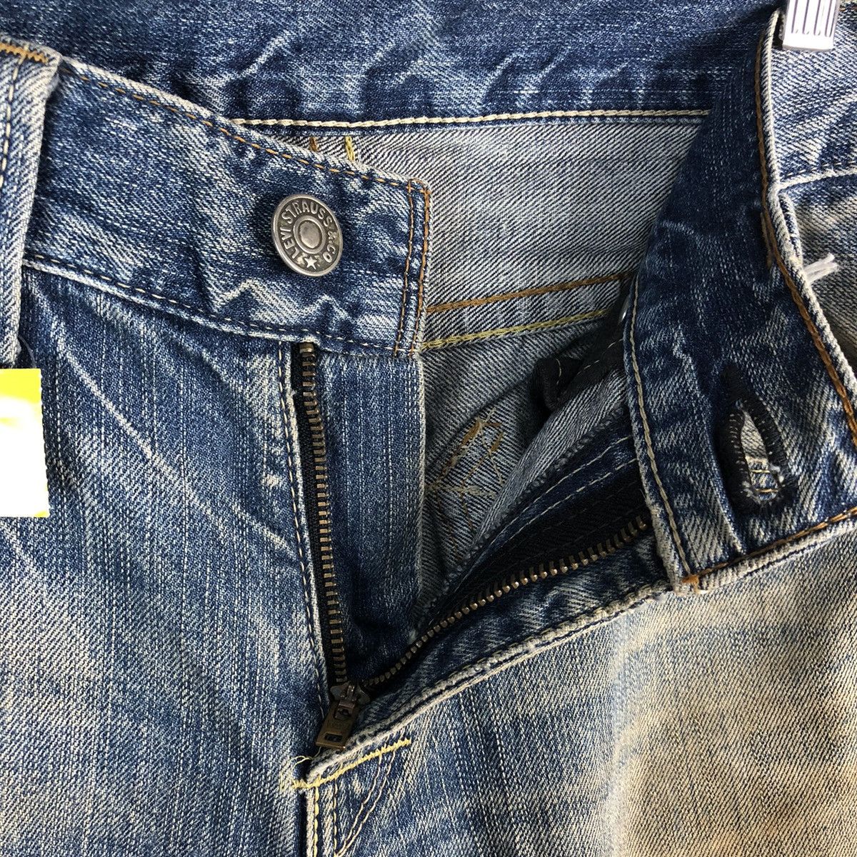 Levi's Levis 502 Blue faded ripped vintage jeans Denim Pants #A2608 Size US 33 - 15 Thumbnail