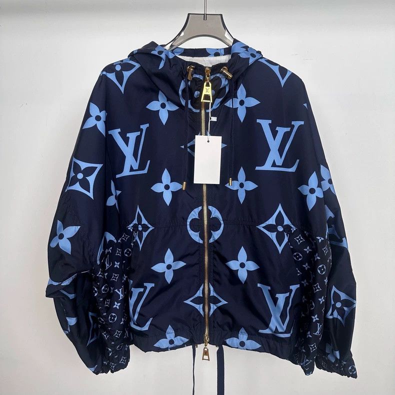 Louis Vuitton Louis Vuitton Blue presbyopic patchwork full print assault Size XS / US 0-2 / IT 36-38 - 1 Thumbnail