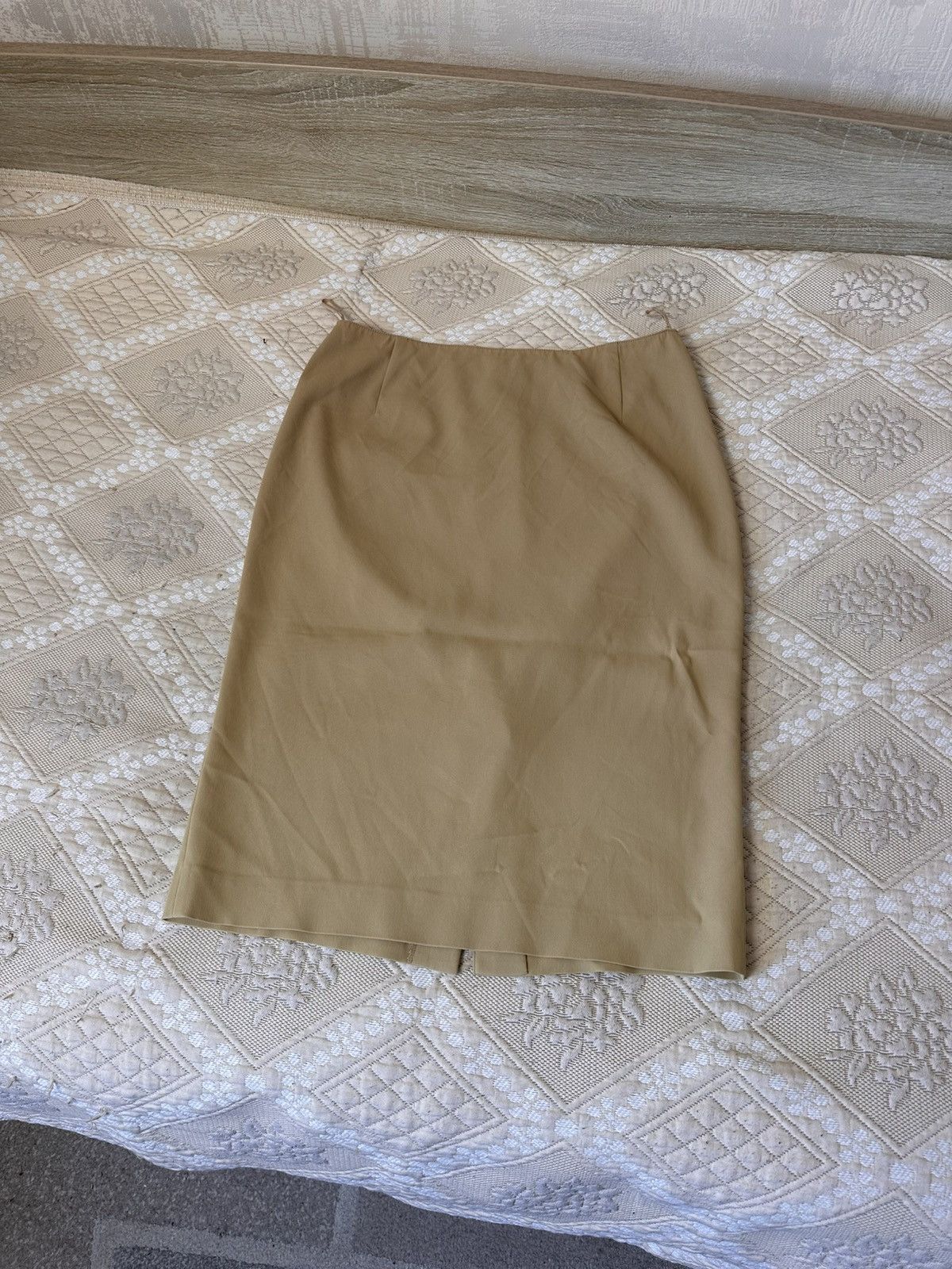 Prada 🔥 Prada Beige Pencil Skirt Knee Length Womens Italy Size 32" / US 10 / IT 46 - 4 Thumbnail