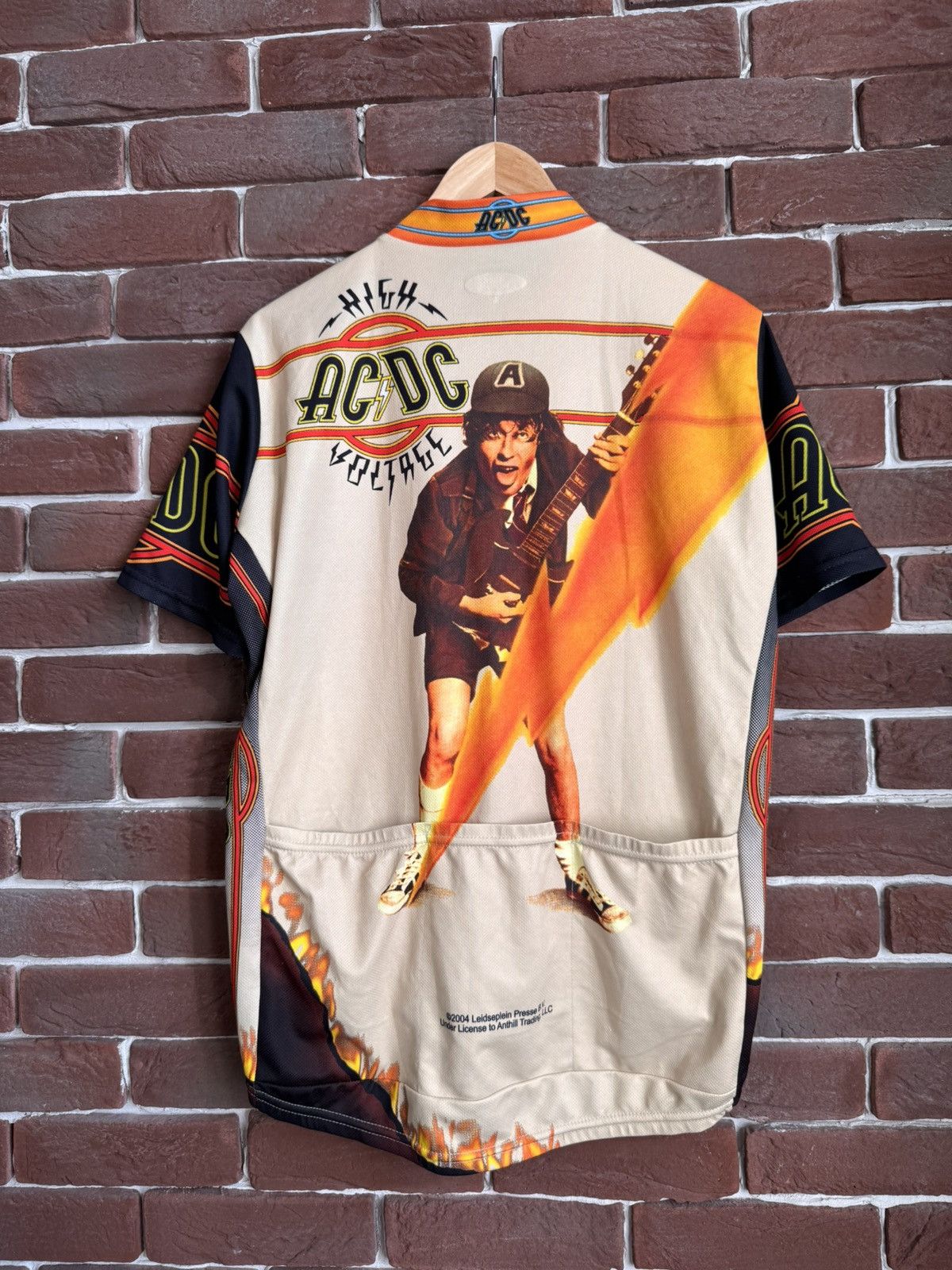 AC/DC Rare 00s Ac Dc High Voltage 2004 L Cycling Jersey Vintage Size US L / EU 52-54 / 3 - 3 Thumbnail