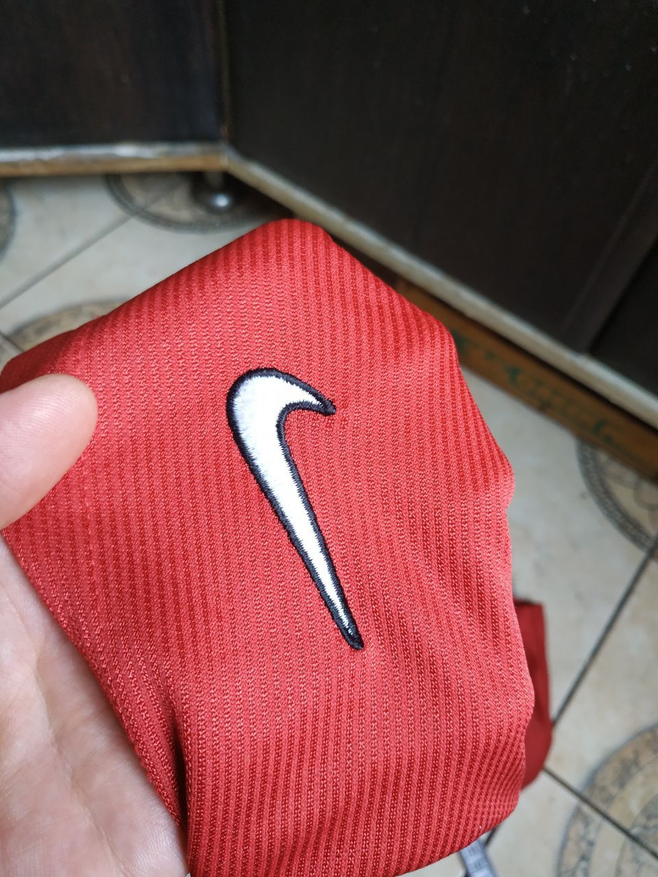 Nike Vintage Nike Team Shorts 90s Red Embroidered Swoosh Baggy L Size US 32 / EU 48 - 11 Thumbnail