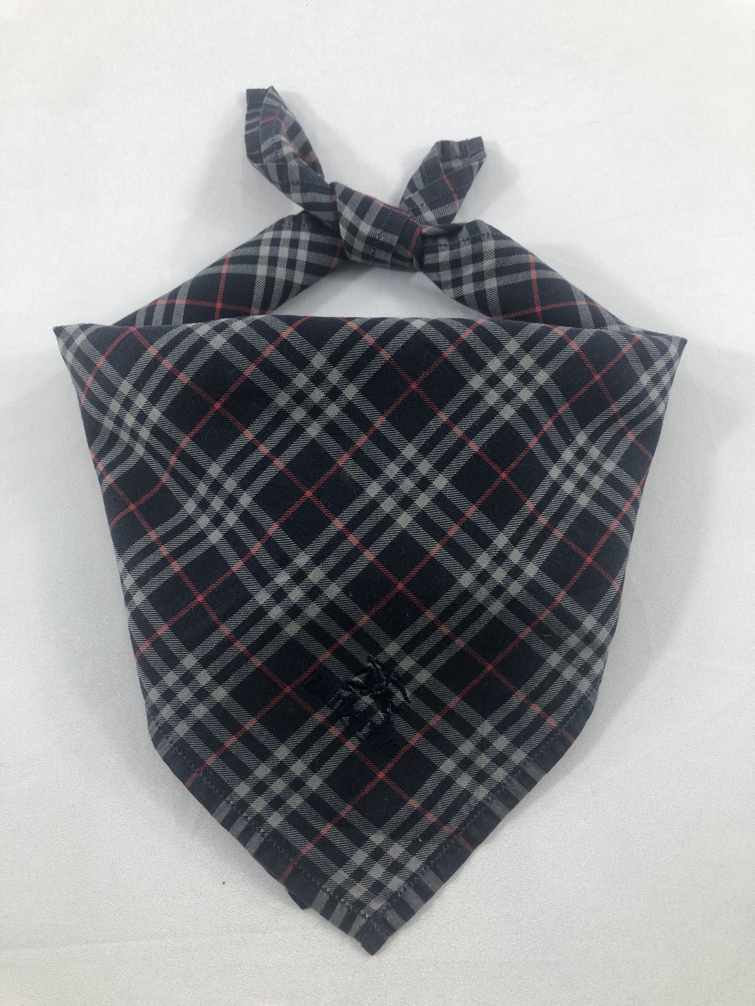 Burberry Burberry Handkerchief / Bandana / Neckerchief Size ONE SIZE - 1 Thumbnail