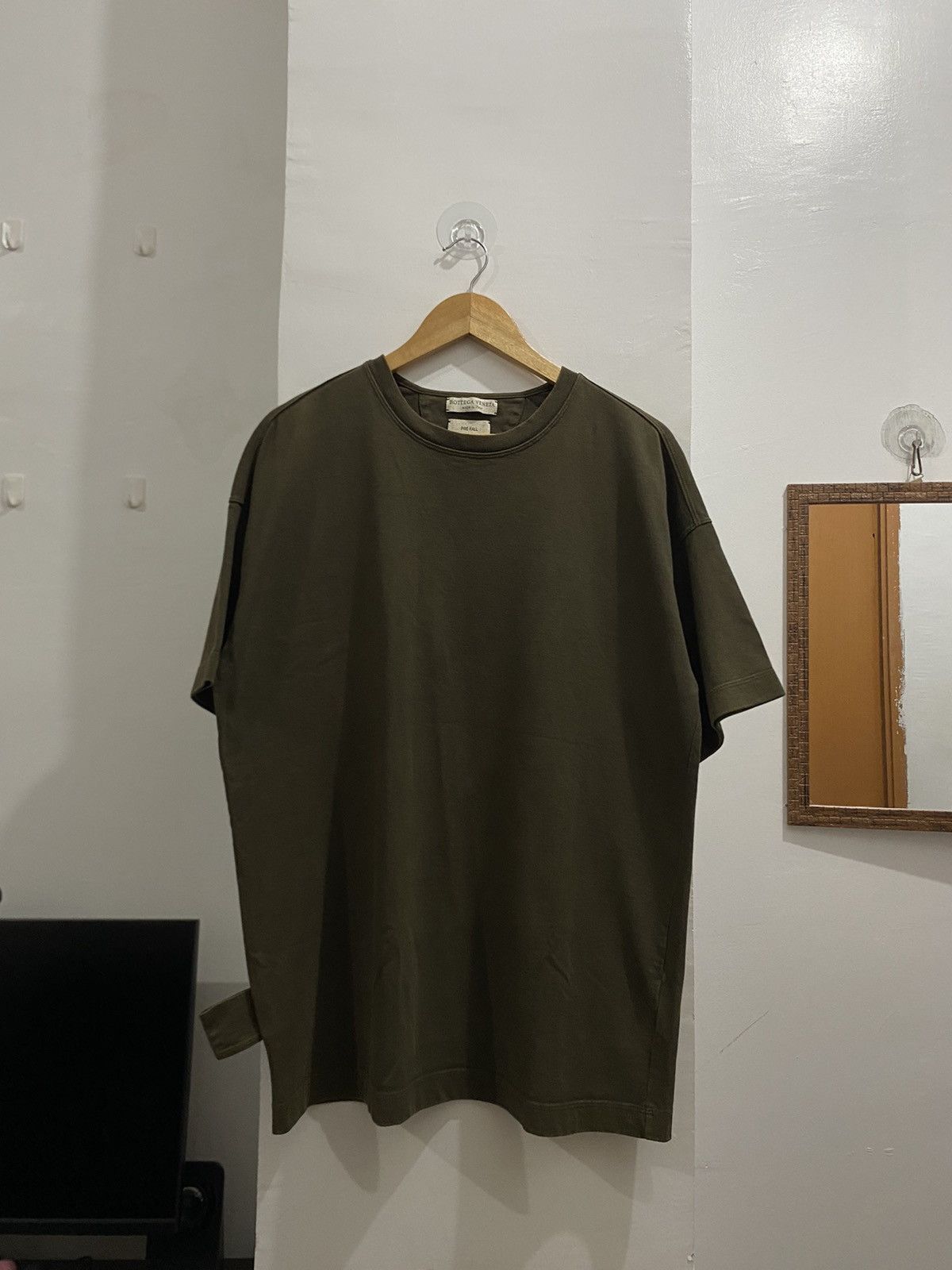 Bottega Veneta BOTTEGA VENETA PRE-FALL 2019 GREEN PLAIN SHIRT Size US M / EU 48-50 / 2 - 1 Thumbnail