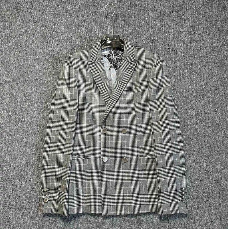 Burberry Burberry Gray Wool Houndstooth Long Sleeve Coat Size US M / EU 48-50 / 2 - 1 Thumbnail
