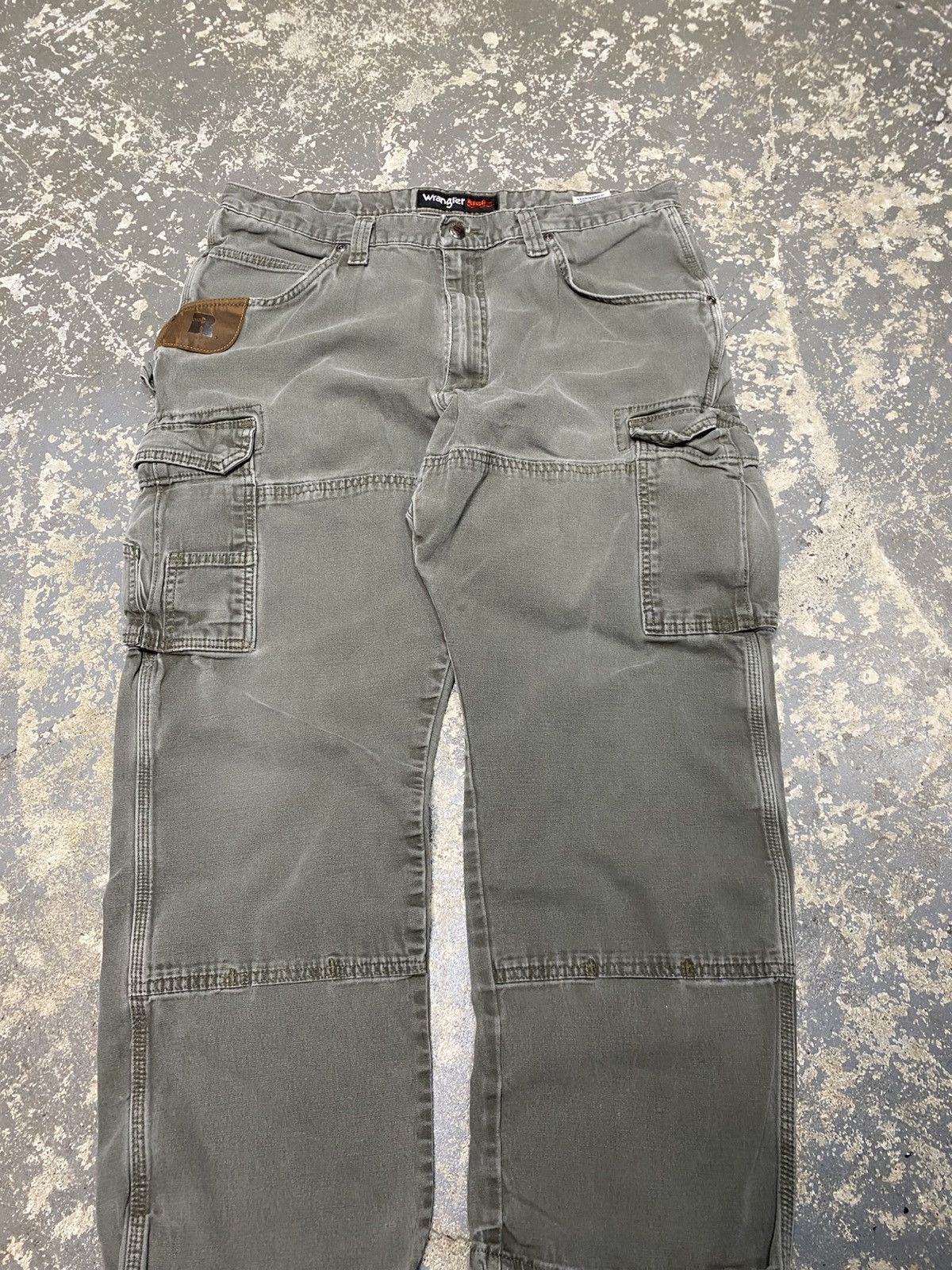 Carhartt × Dickies × Vintage Vintage Wrangler Riggs Carpenter Double Knee Baggy Fit Pants Size US 34 / EU 50 - 9 Thumbnail