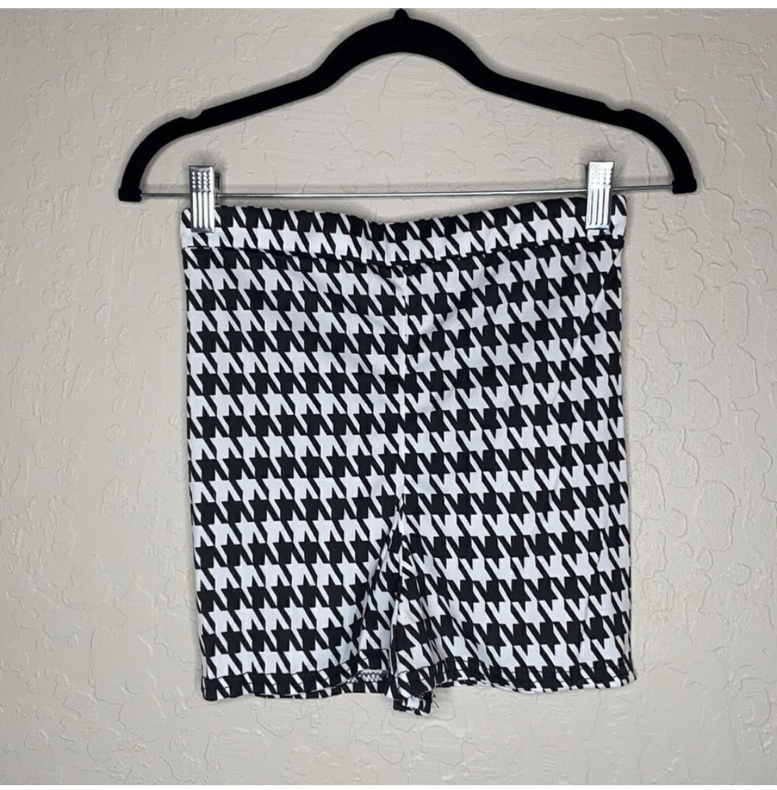 Other Prettylittlething biker shorts Size 28" / US 6 / IT 42 - 3 Thumbnail