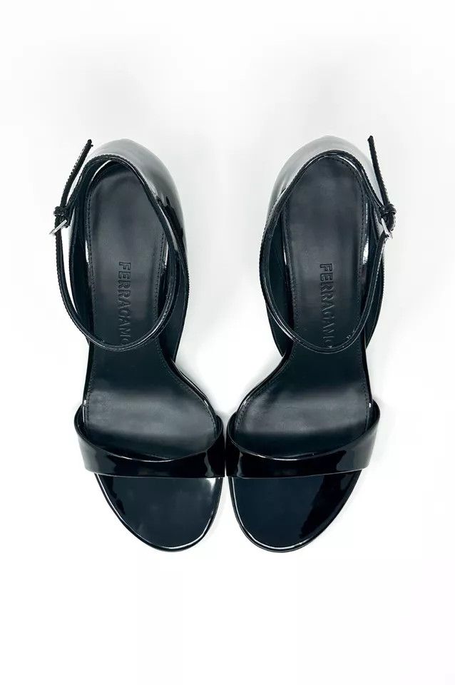 Salvatore Ferragamo o1s1rm1224 Patent Leather Wedge Sandals in Black Size US 5.5 / IT 35.5 - 5 Thumbnail