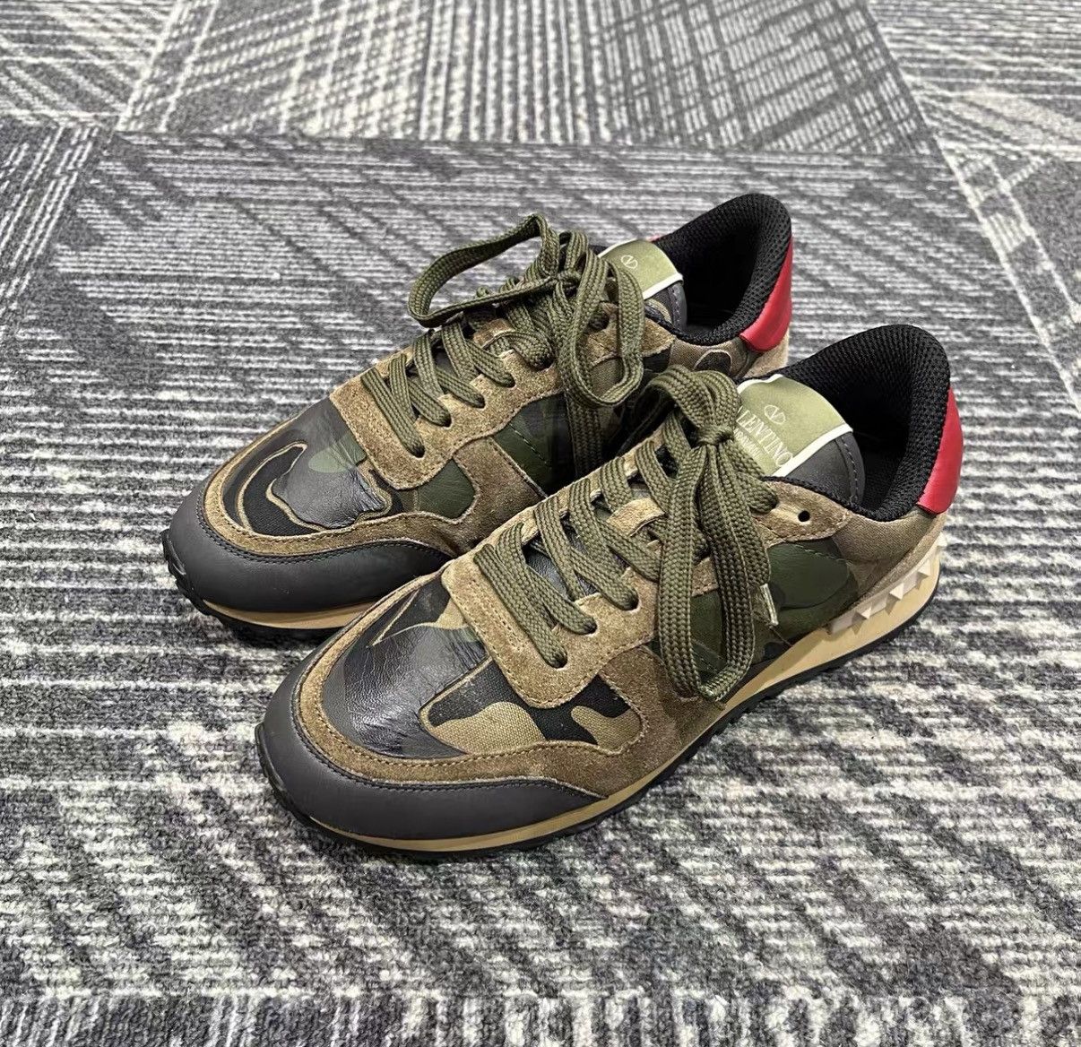 Valentino Valentino Fabric & Leather Camouflage Casual Shoes J42 Size US 7 / IT 37 - 1 Thumbnail
