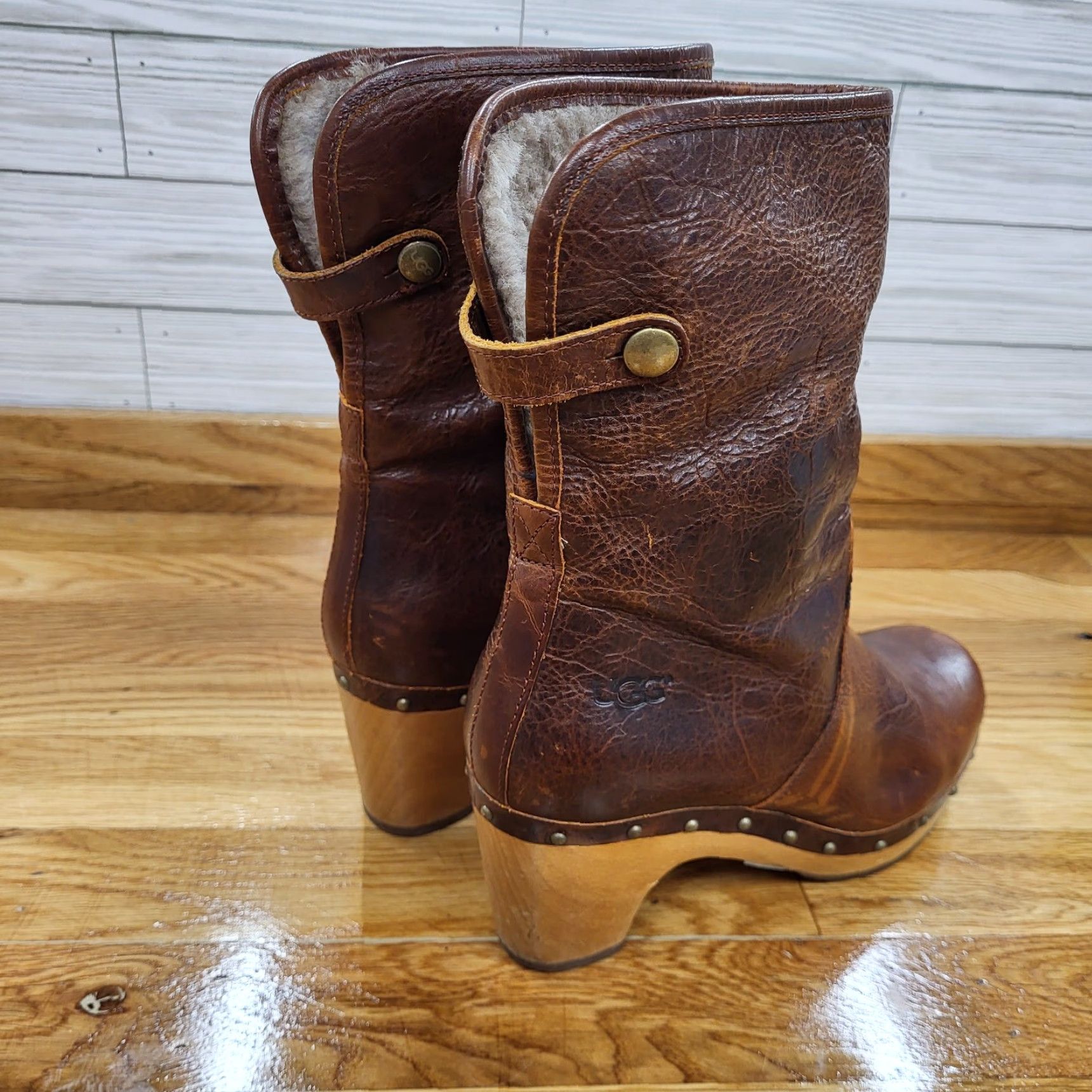 Ugg UGG Australia Lynnea Boots Women Fold Over Sherpa Lined Brown Leather Size 7 Boots Womens Brown Leather Shearling Fold Over UGG Australia Lynnea Boots Size US 7 / IT 37 - 6 Thumbnail