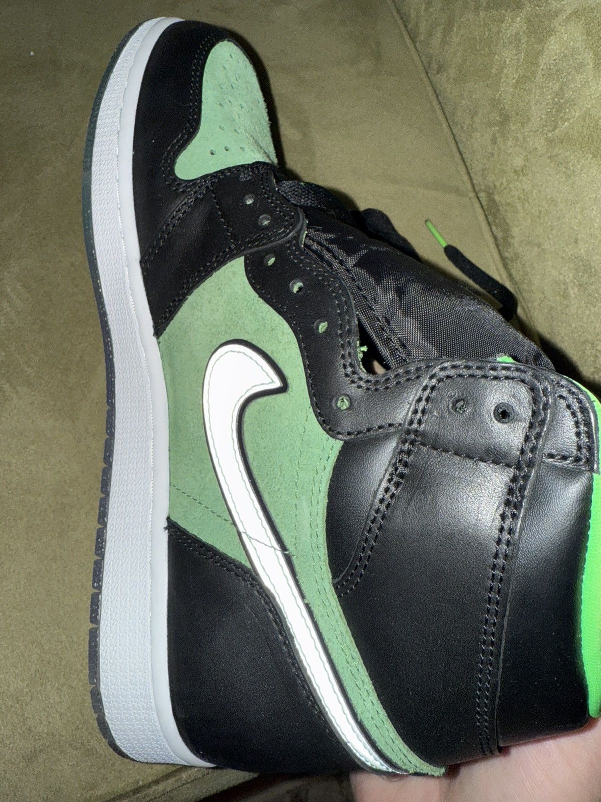 Jordan Brand Nike Air Jordan 1 hi “Zen Green” DS NEW! xtra laces! size 10 Size US 10 / EU 43 - 10 Thumbnail