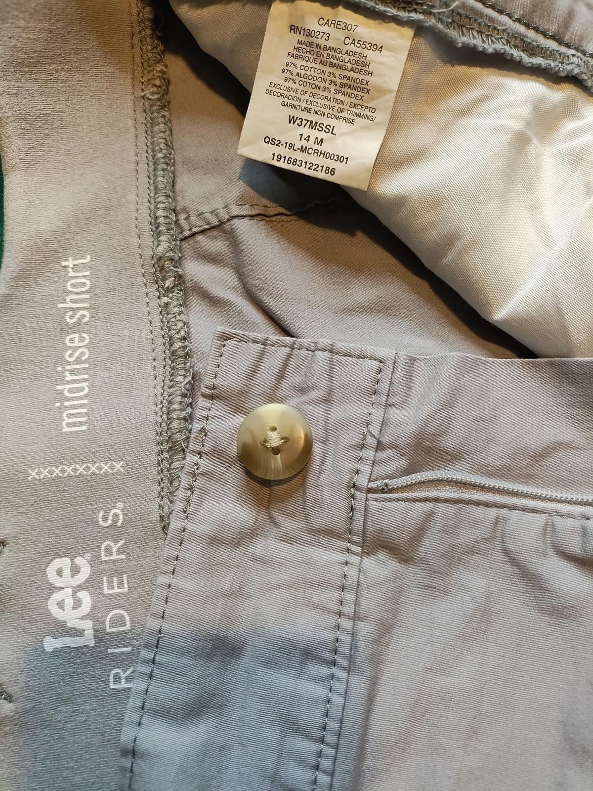 Designer Lee Riders Midrise Women's Shorts Gray Size 14 M Size 32" / US 10 / IT 46 - 2 Thumbnail