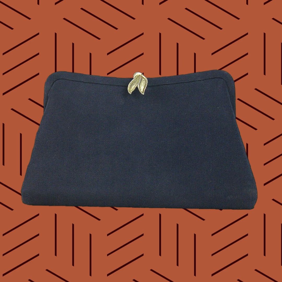 Vintage VINTAGE Black Womans Clutch Purse Handbag Women's Leather 1950s 1960s Purse Bag Black Womens Menus? Size ONE SIZE - 1 Preview