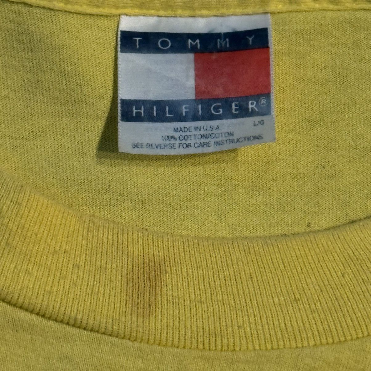 Other Vintage Tommy Hilfiger Engine Crew Castrol F1 Racing Tee Size US L / EU 52-54 / 3 - 8 Thumbnail