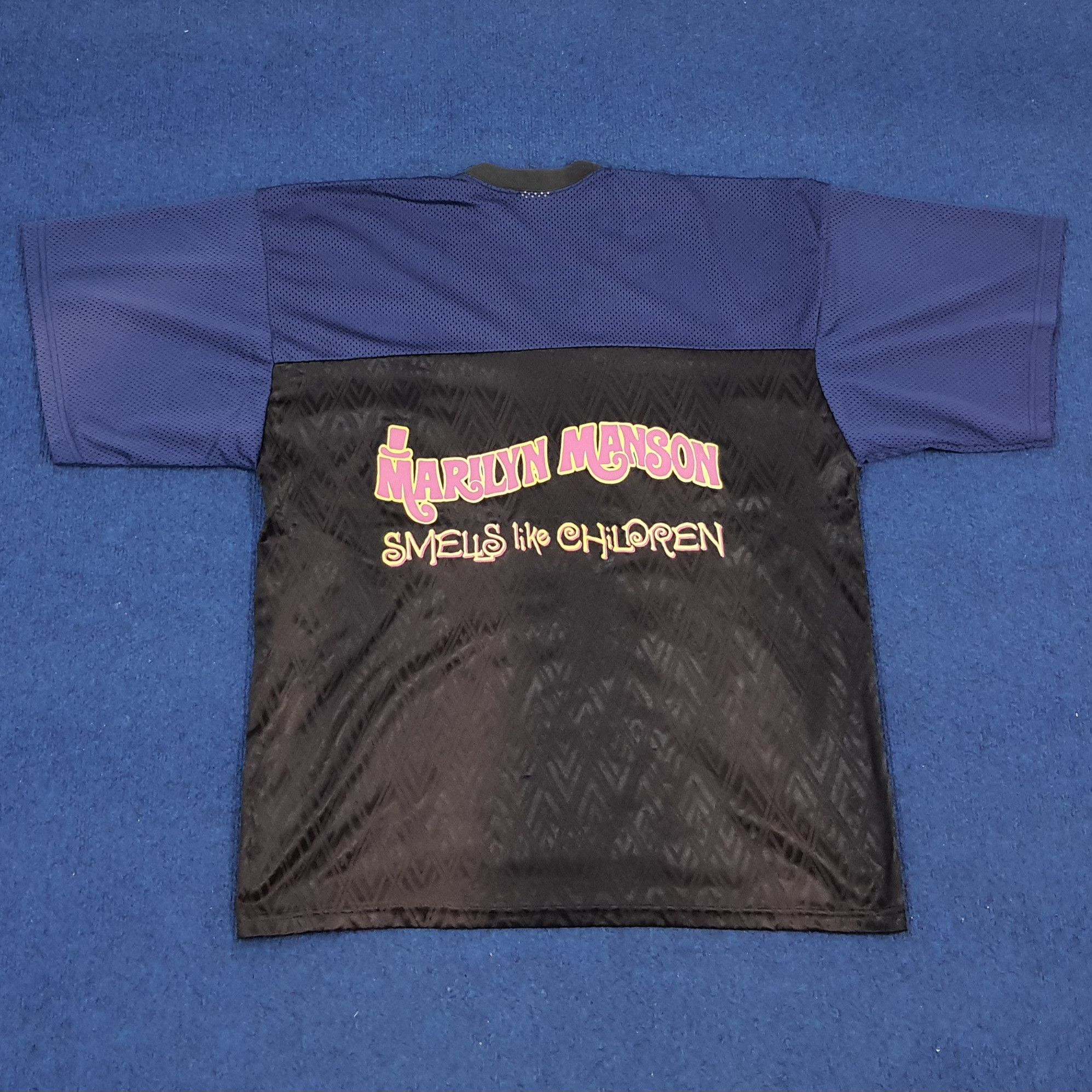 Marilyn Manson × Vintage Vintage Marilyn Manson Smells Like Children Jerseys Shirt Size US L / EU 52-54 / 3 - 3 Thumbnail