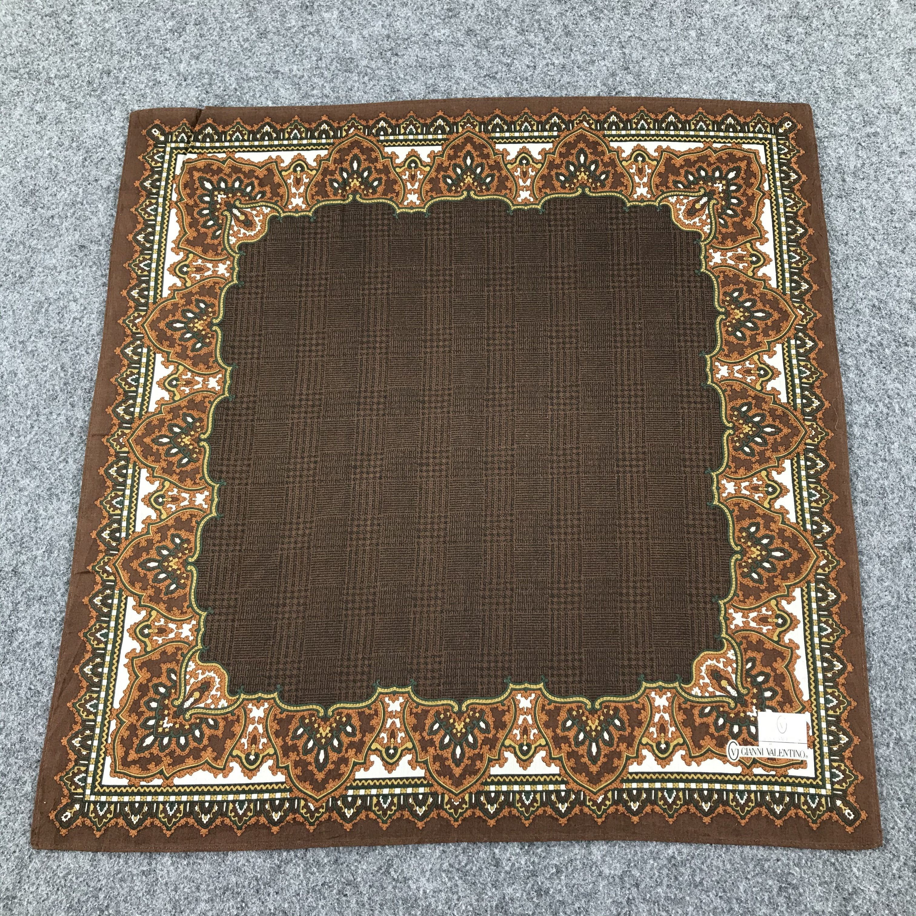 Vintage Gianni Valentino Handkerchief Bandana Neckerchief SCT062 Size ONE SIZE - 3 Thumbnail