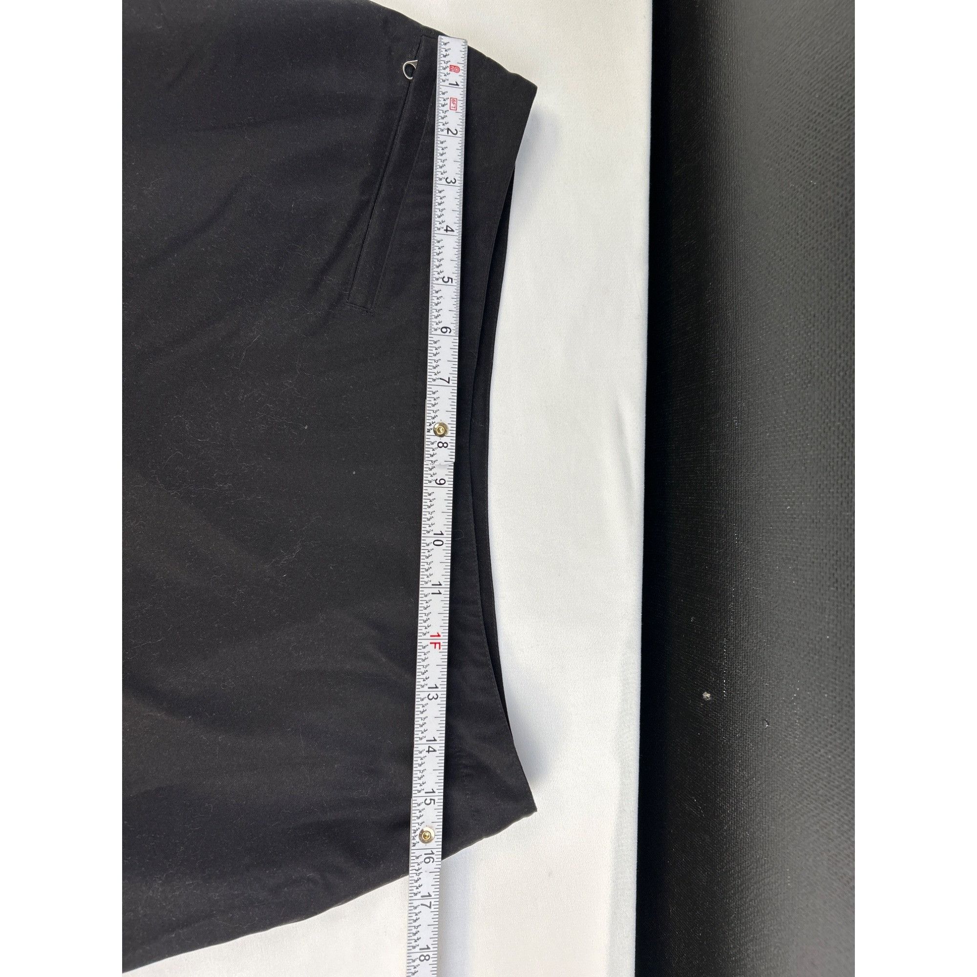 Patagonia Patagonia womens black skort with side zippers size 12 SKU 6 Size 34" / US 12 / IT 48 - 4 Thumbnail
