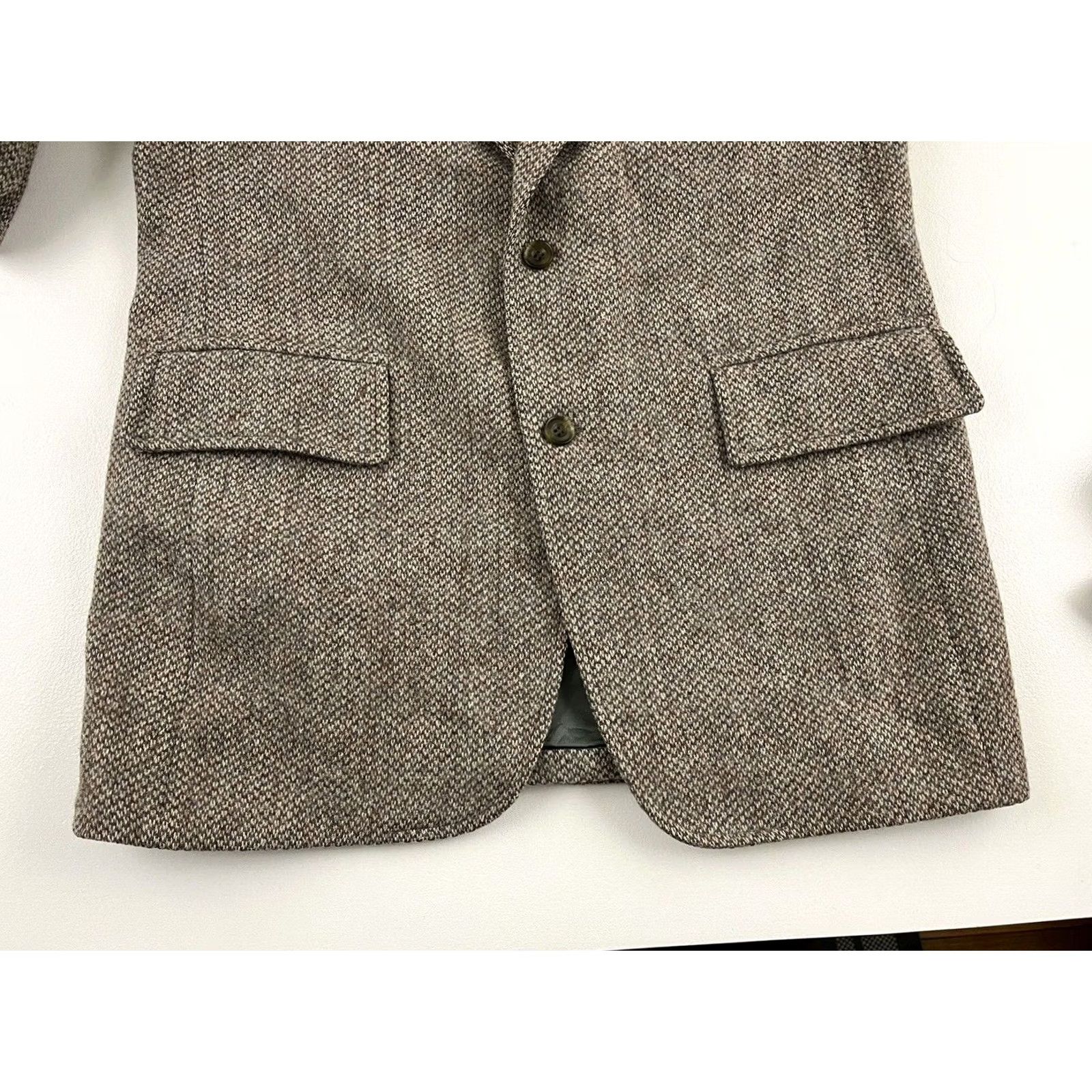 Southwick VINTAGE Southwick Sport Coat Geometric Plaid Wool 40 Regular Notch Lapel 2 Button Single-Breasted Mens Brown 80s 90s USA USA Built Size US XXS / EU 40 - 5 Thumbnail