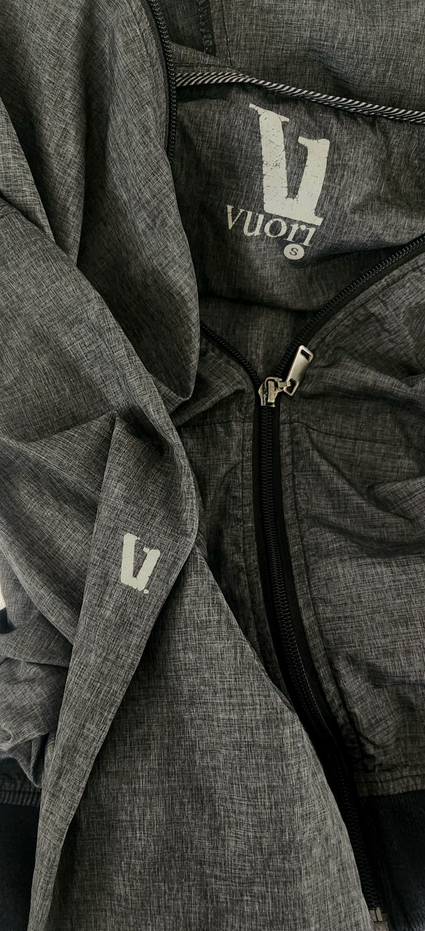 Vuori Vuori Outdoor Trainer Jacket lightweight hooded windbreaker Size S / US 4 / IT 40 - 6 Thumbnail