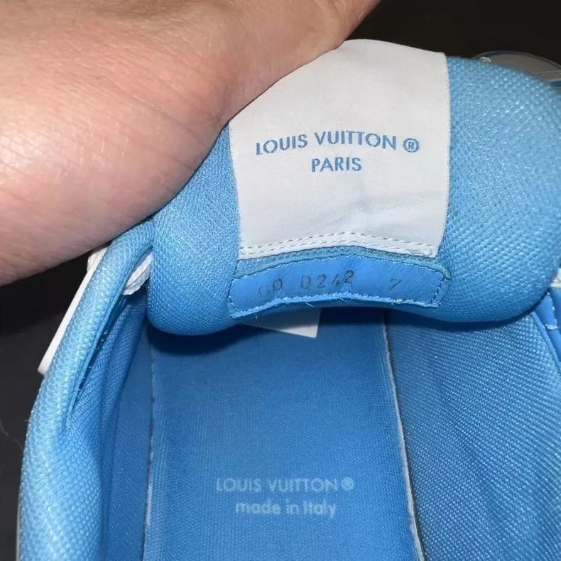 Louis Vuitton Louis Vuitton Sneakers in Blue and White-2507 Size US 8 / EU 41 - 6 Thumbnail