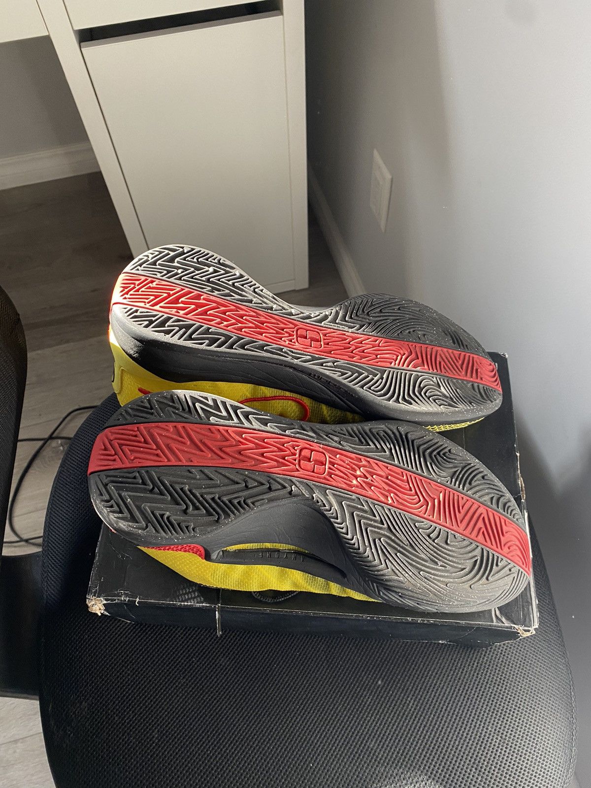 Nike Nike Sabrina 1 Size US 12 / EU 45 - 4 Thumbnail
