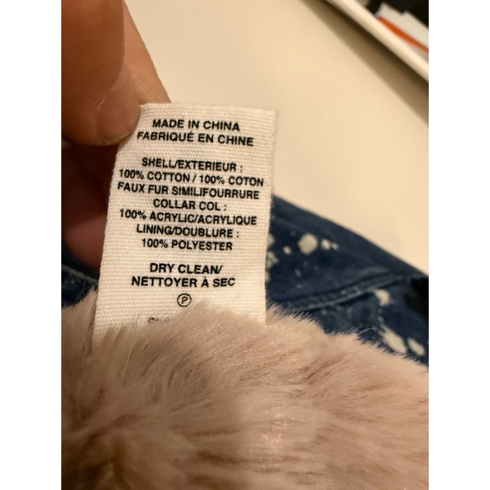 AVEC LES FILLES Avec Les Filles Distressed Denim Coat w/ Faux Fur-Small (OS) Size S / US 4 / IT 40 - 7 Thumbnail