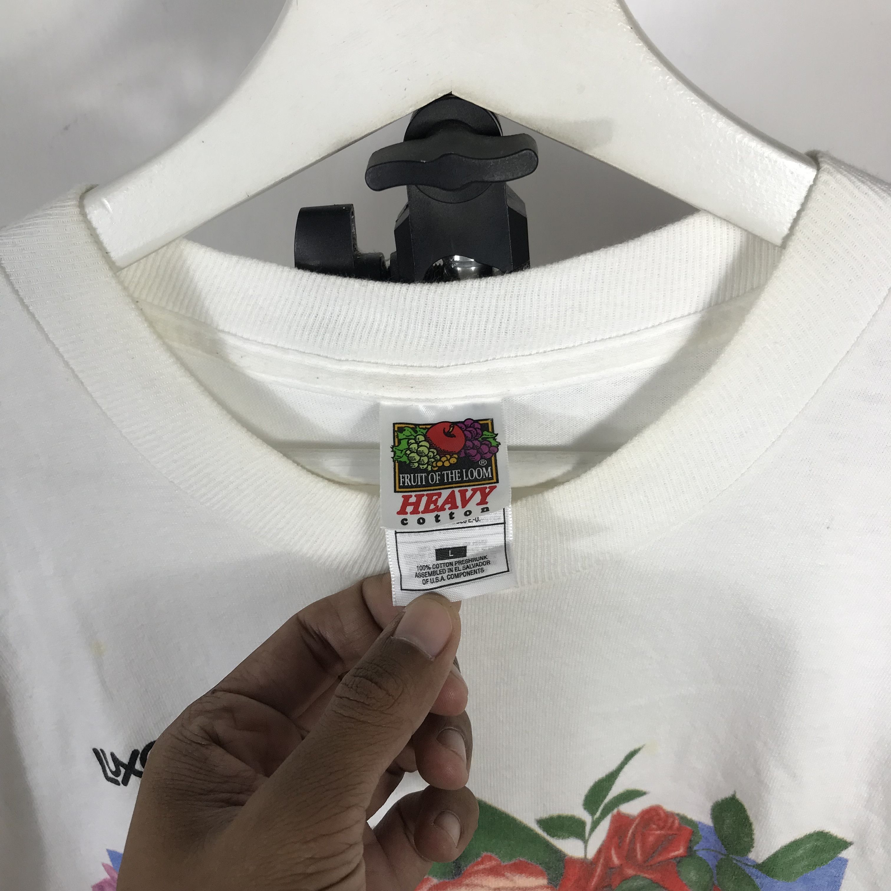Vintage Vintage 1995 Luxxotica Eyewear Tee art shirt Size US L / EU 52-54 / 3 - 5 Thumbnail