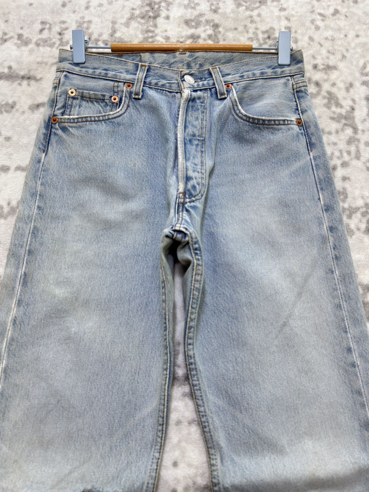 Levi's Vintage Levi’s 501 Distressed Knee Rip Patchwork Denim Jeans Size US 27 - 3 Thumbnail