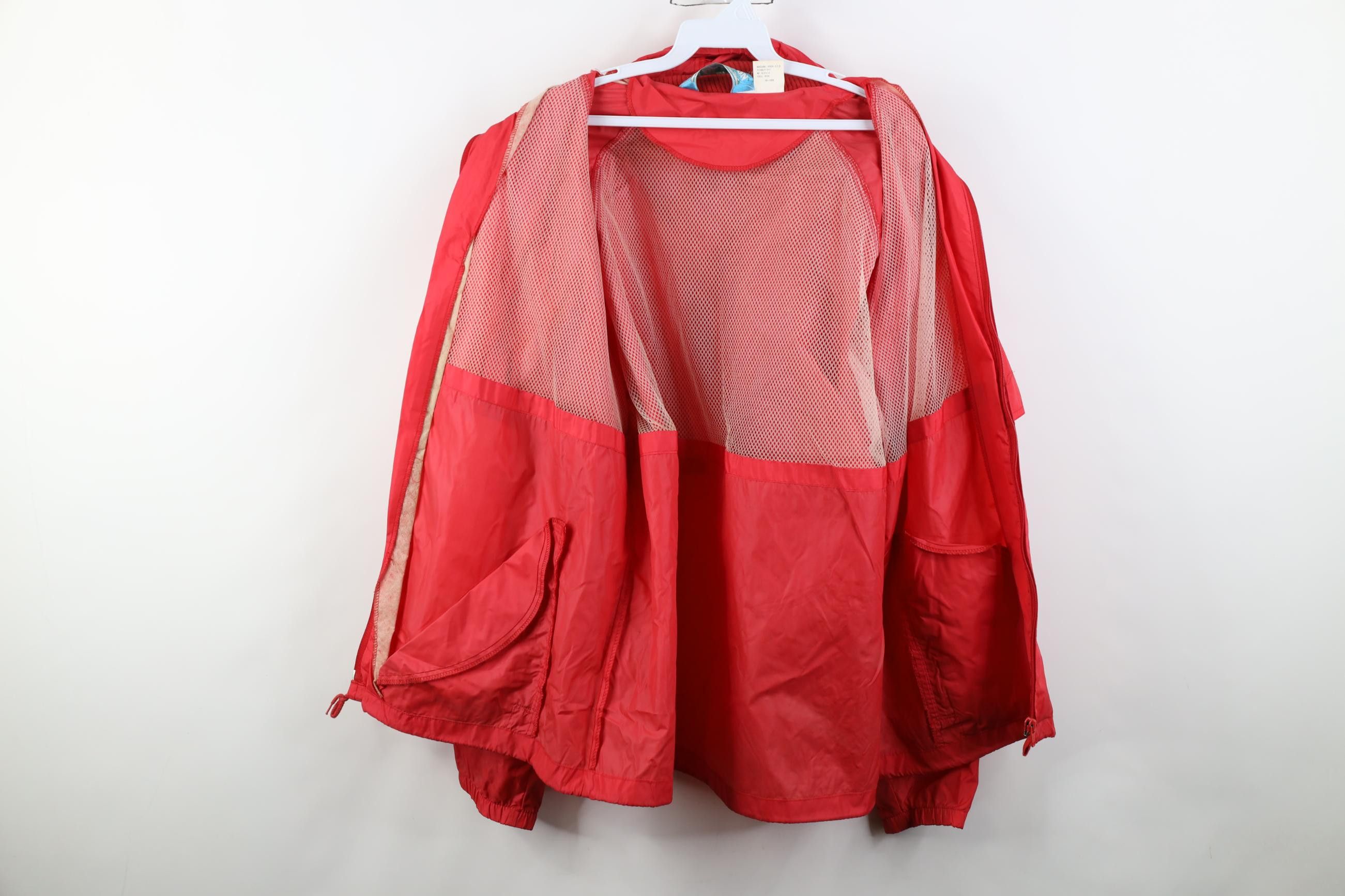 Woolrich Woolen Mills Vintage 90s Woolrich Hooded Full Zip Windbreaker Jacket Red Size US L / EU 52-54 / 3 - 12 Thumbnail