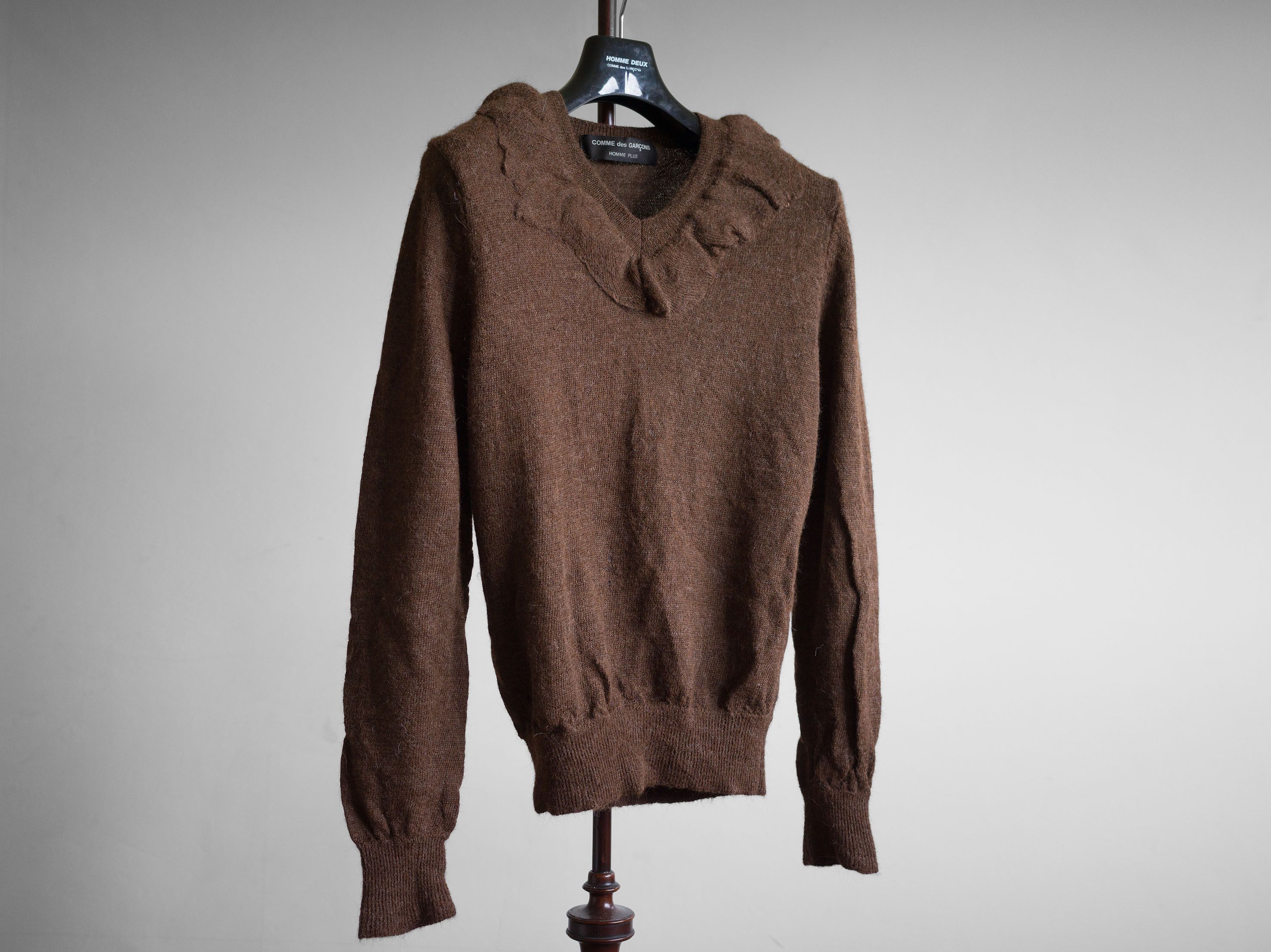 Comme des Garcons Homme Plus AW2004 COMME des GARCONS HOMME PLUS ALPACA V-NECK Size US M / EU 48-50 / 2 - 2 Thumbnail