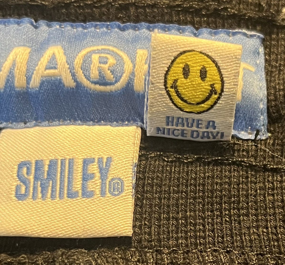 Market Authentic Market Smiley Haters Sweatshorts black xxl shorts Size US 42 / EU 58 - 4 Thumbnail