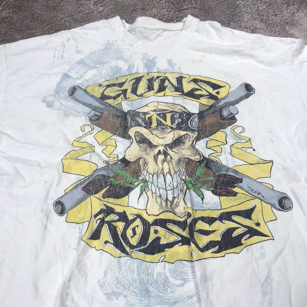 Band Tees VINTAGE Y2K BAND TEE GUNS N ROSES SKULLS DEAD FACE 90s Size US XL / EU 56 / 4 - 2 Thumbnail