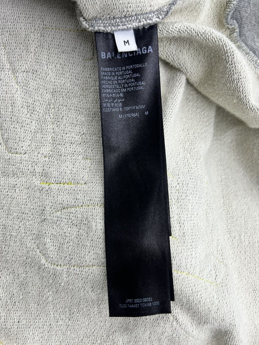 Balenciaga Balenciaga SS23 grey skate graffiti zip hoodie Size US M / EU 48-50 / 2 - 5 Thumbnail