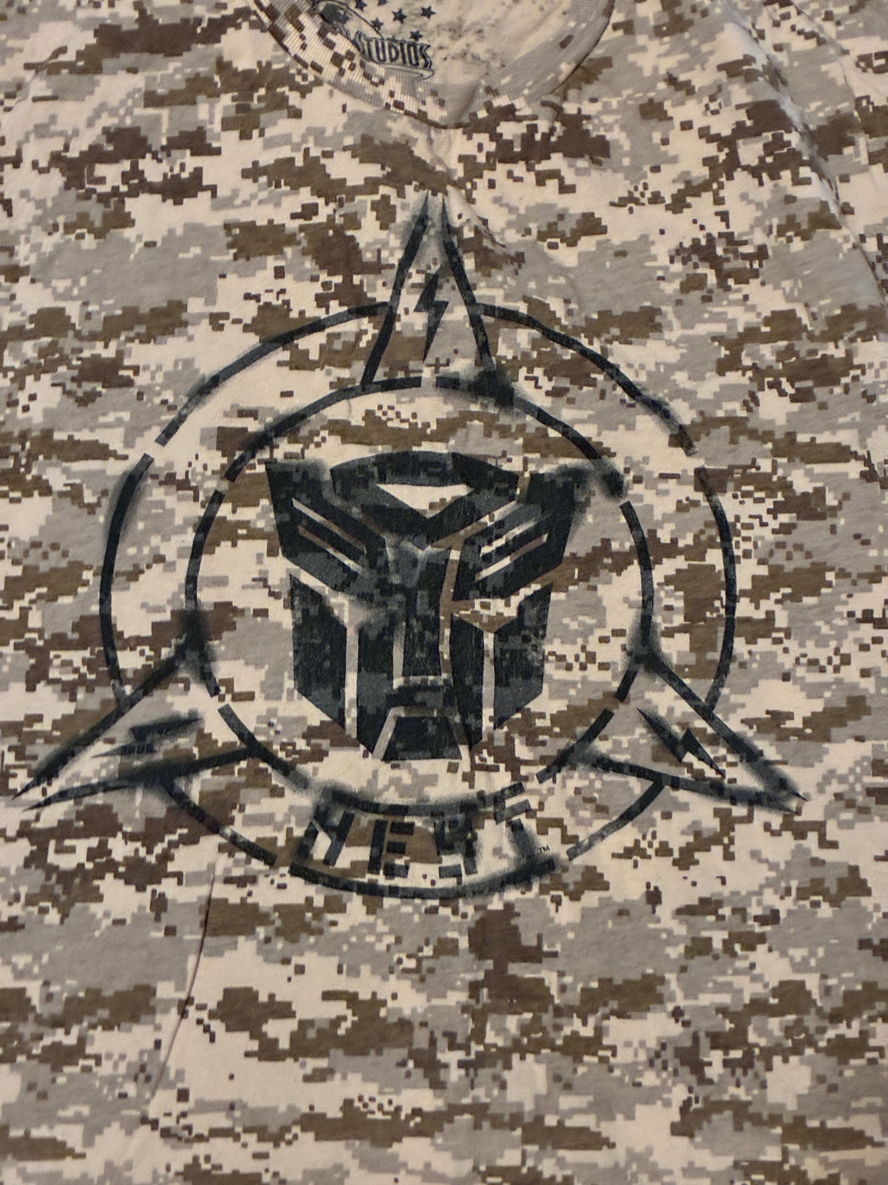 Universal Studios TRANSFORMERS NEST Universal Studios Digital Camo T-Shirt 2XL Size US XXL / EU 58 / 5 - 2 Thumbnail