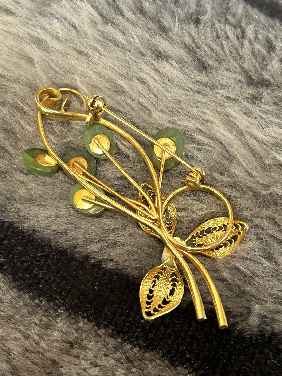 Vintage Vintage 60s nephrite jade filigree gold filled brooch pin Size ONE SIZE - 4 Thumbnail
