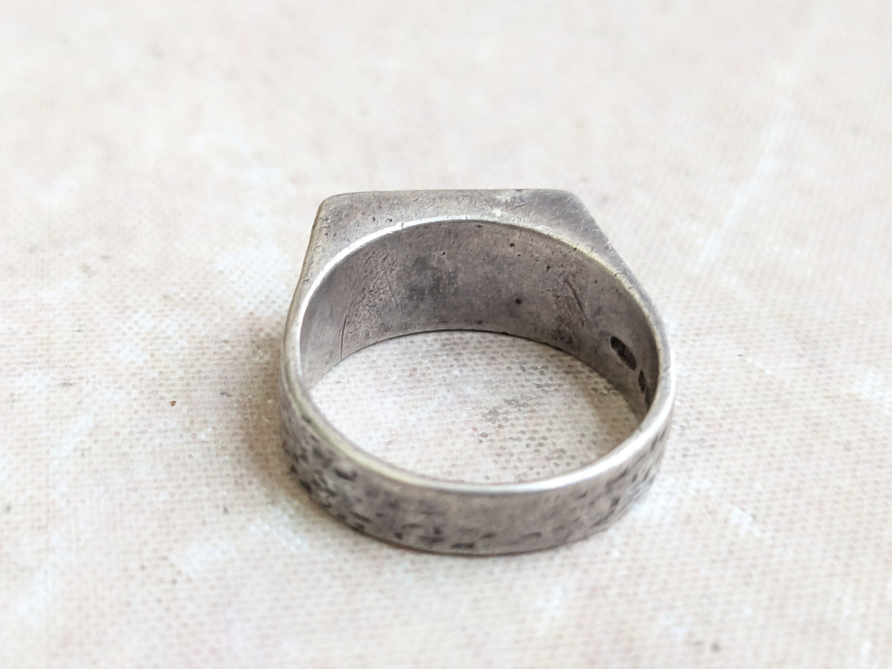 Sterling Silver Vintage Sterling Silver Signet Ring Rectangle 9 Hammered Size ONE SIZE - 6 Thumbnail