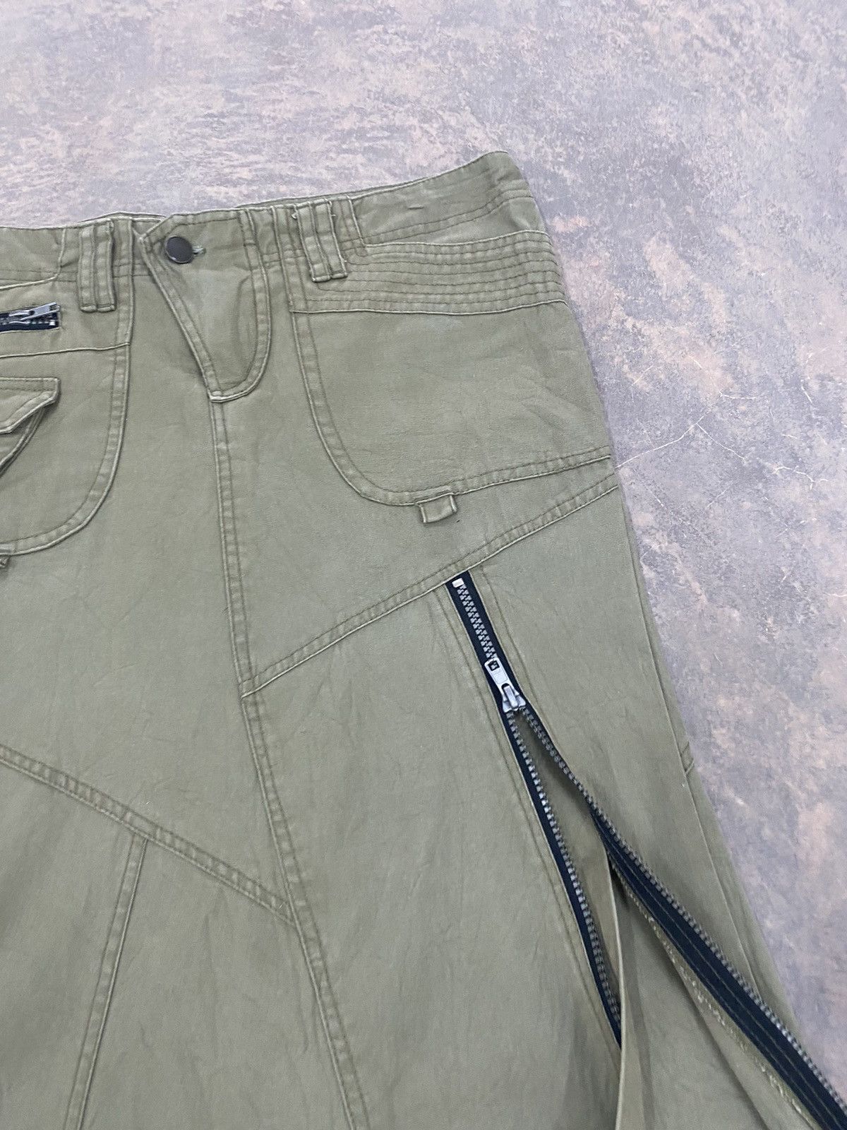 Le Grande Bleu (L.G.B.) VINTAGE PLASTIC NINJA TACTICAL UTILITY SKIRT GOA PUNK Size 32" / US 10 / IT 46 - 4 Thumbnail