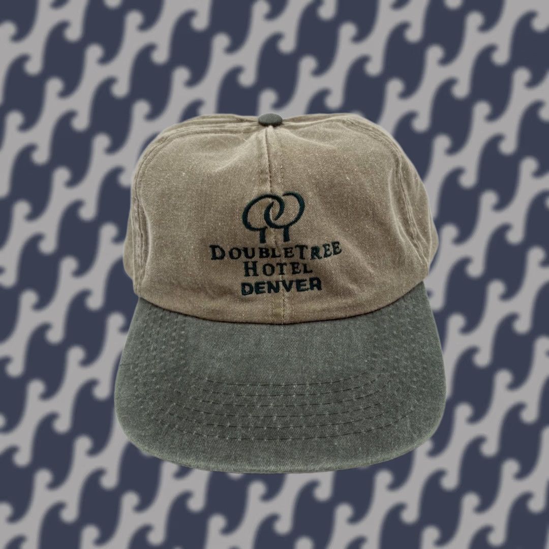 Vintage VINTAGE Hilton Double Tree Hotel Denver Hat Cobra Cap Baseball Cap Mens Adjustable Beige 90s Cotton Lightweight Breathable Cap Size ONE SIZE - 1 Thumbnail