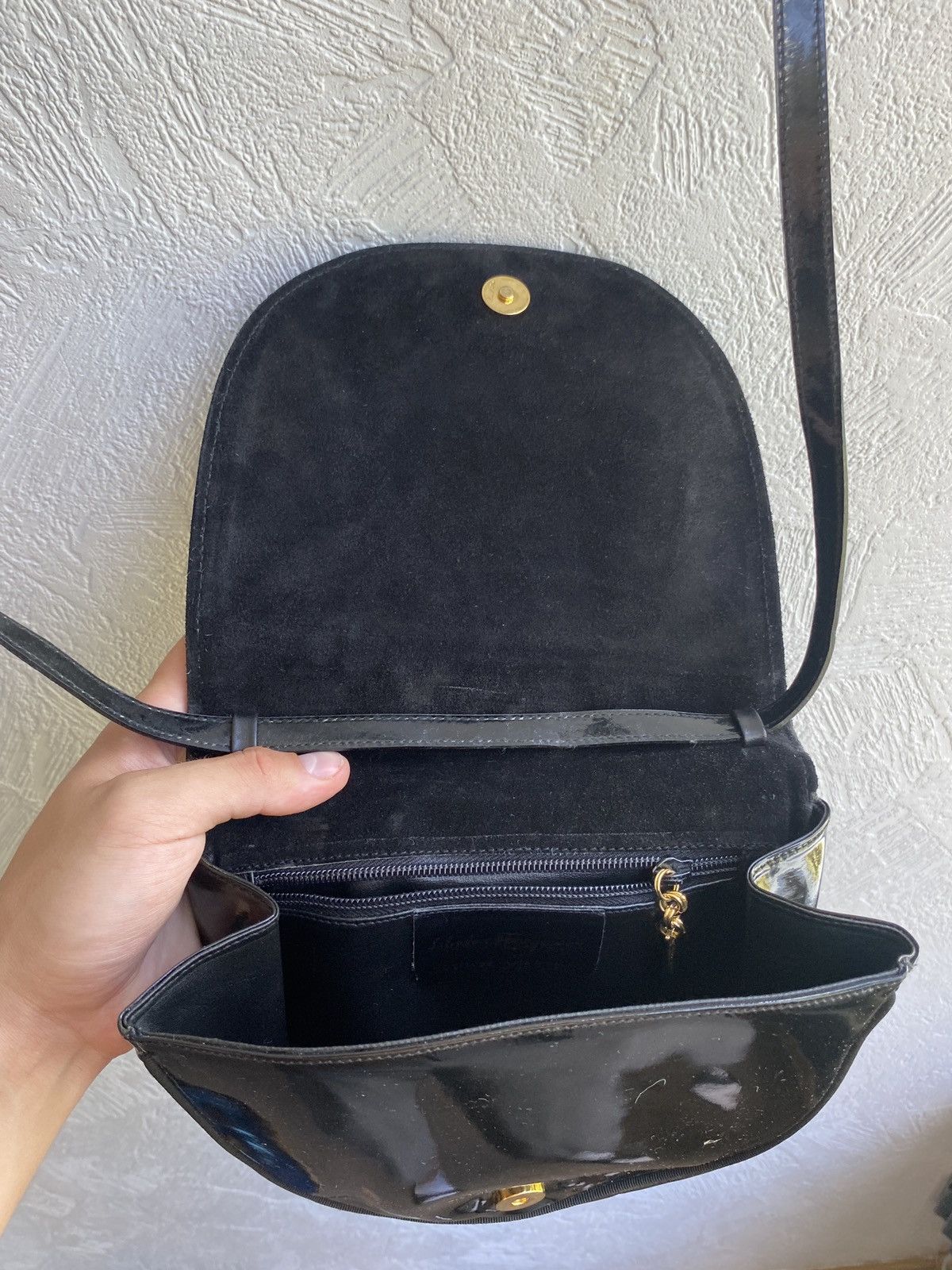 Salvatore Ferragamo Salvatore Ferragamo Black Patent Leather Shoulder Bag Size ONE SIZE - 13 Thumbnail