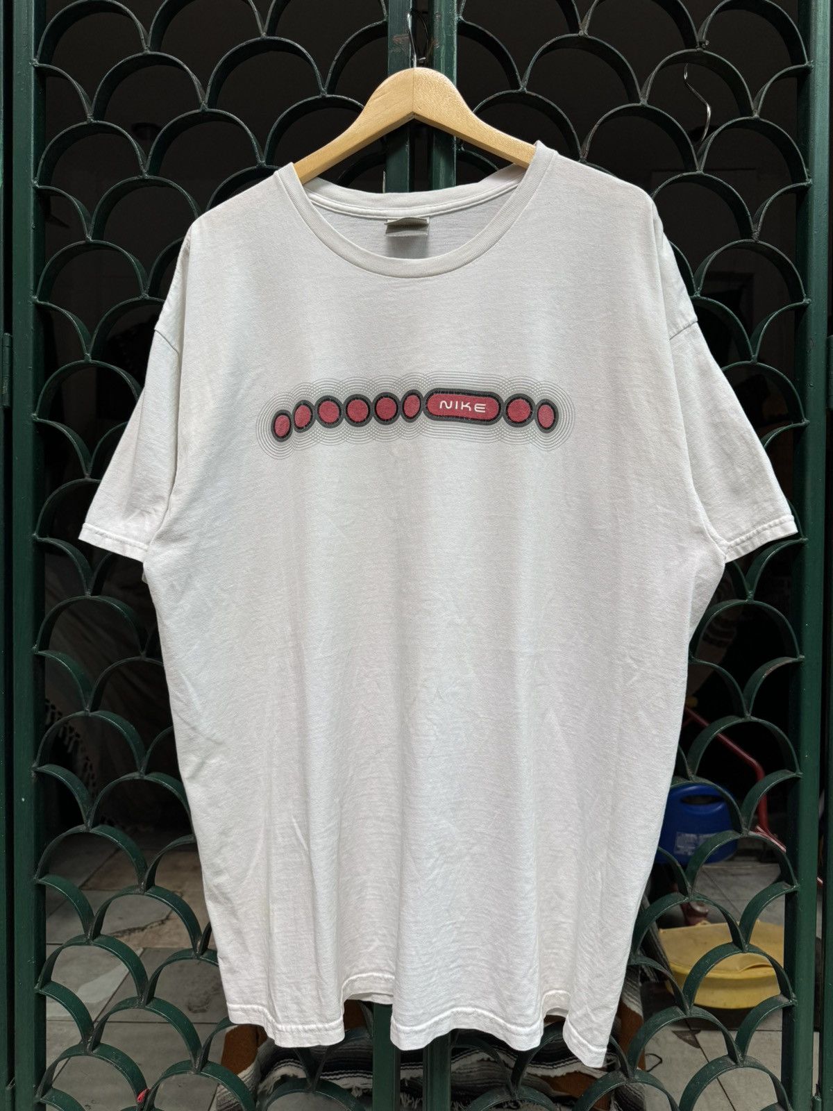 Nike Vintage Nike 00's T-shirt Size US XXL / EU 58 / 5 - 1 Thumbnail