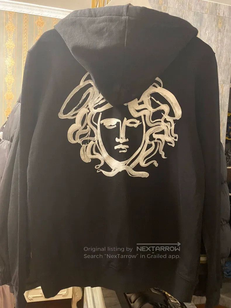 Versace Versace A line of black sweatshirts Size US S / EU 44-46 / 1 - 1 Thumbnail