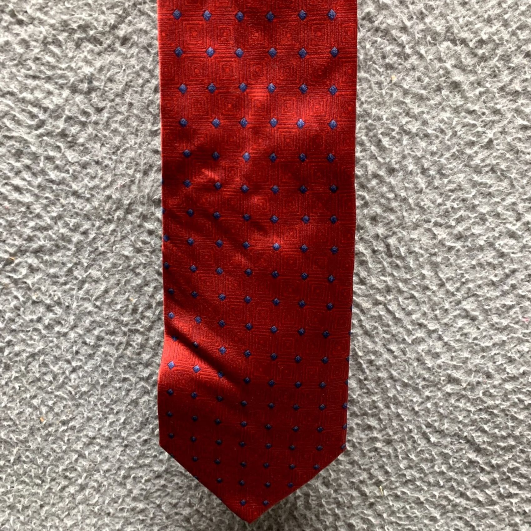 Vintage VINTAGE Charleston Tie Rack Tie Red Blue Diamond Mens 3.75 Inch 100% Silk Neck Size ONE SIZE - 2 Thumbnail